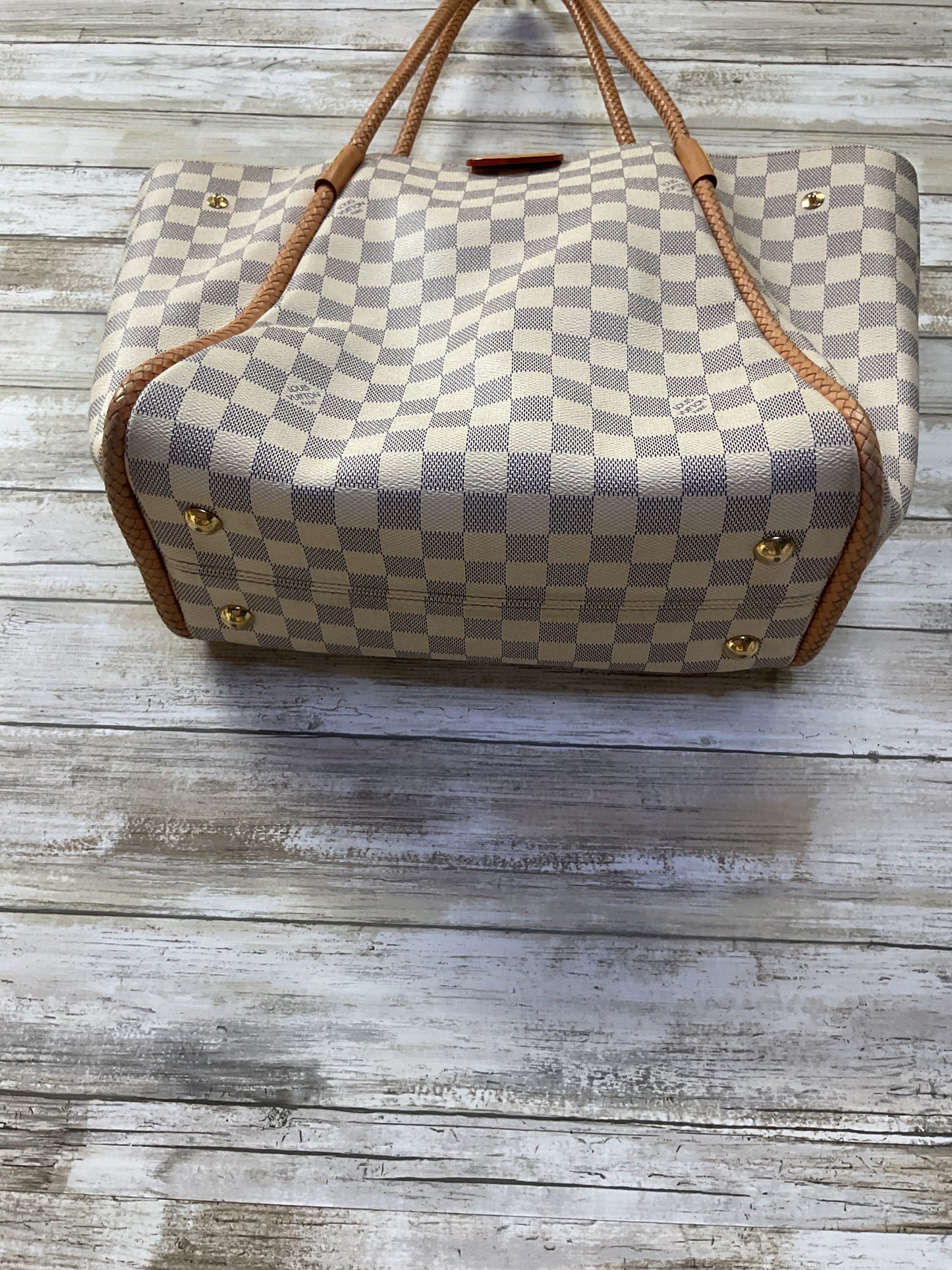 Handbag Luxury Designer By Louis Vuitton In Grey & White, Size:Medium