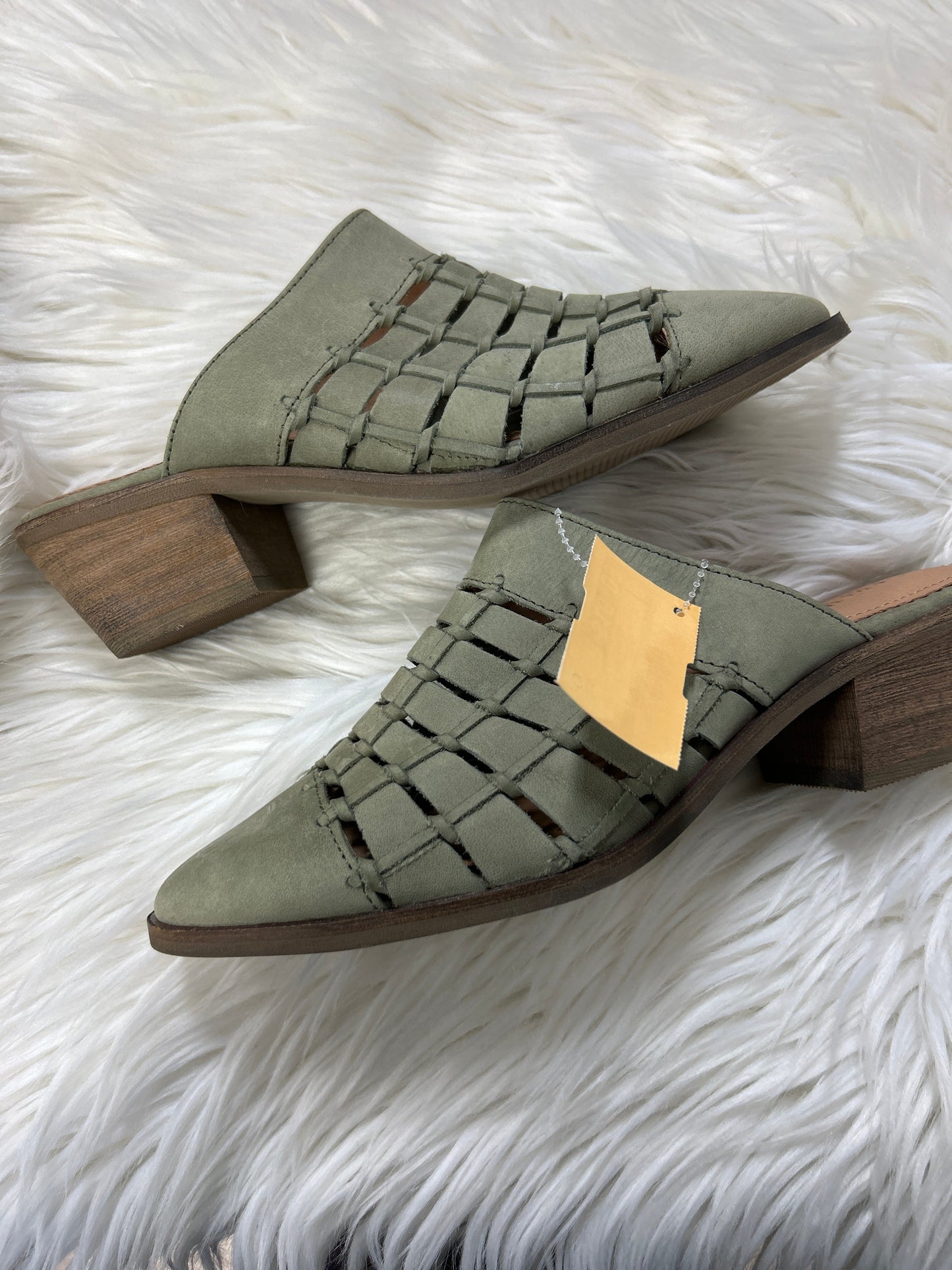 Shoes Heels Wedge By Clothes Mentor In Green, Size:9