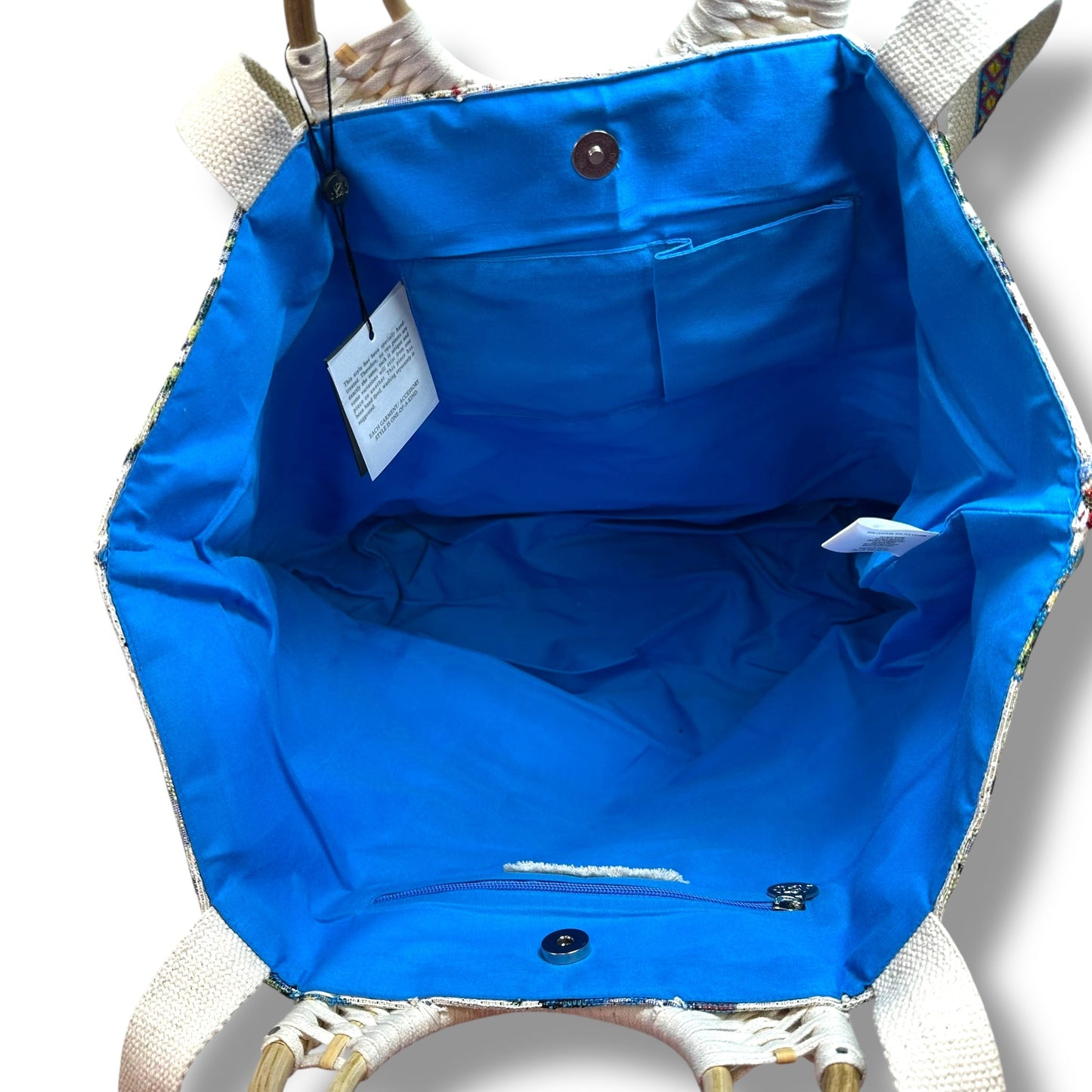Tote By AMERICA & BEYOND, Size: Medium