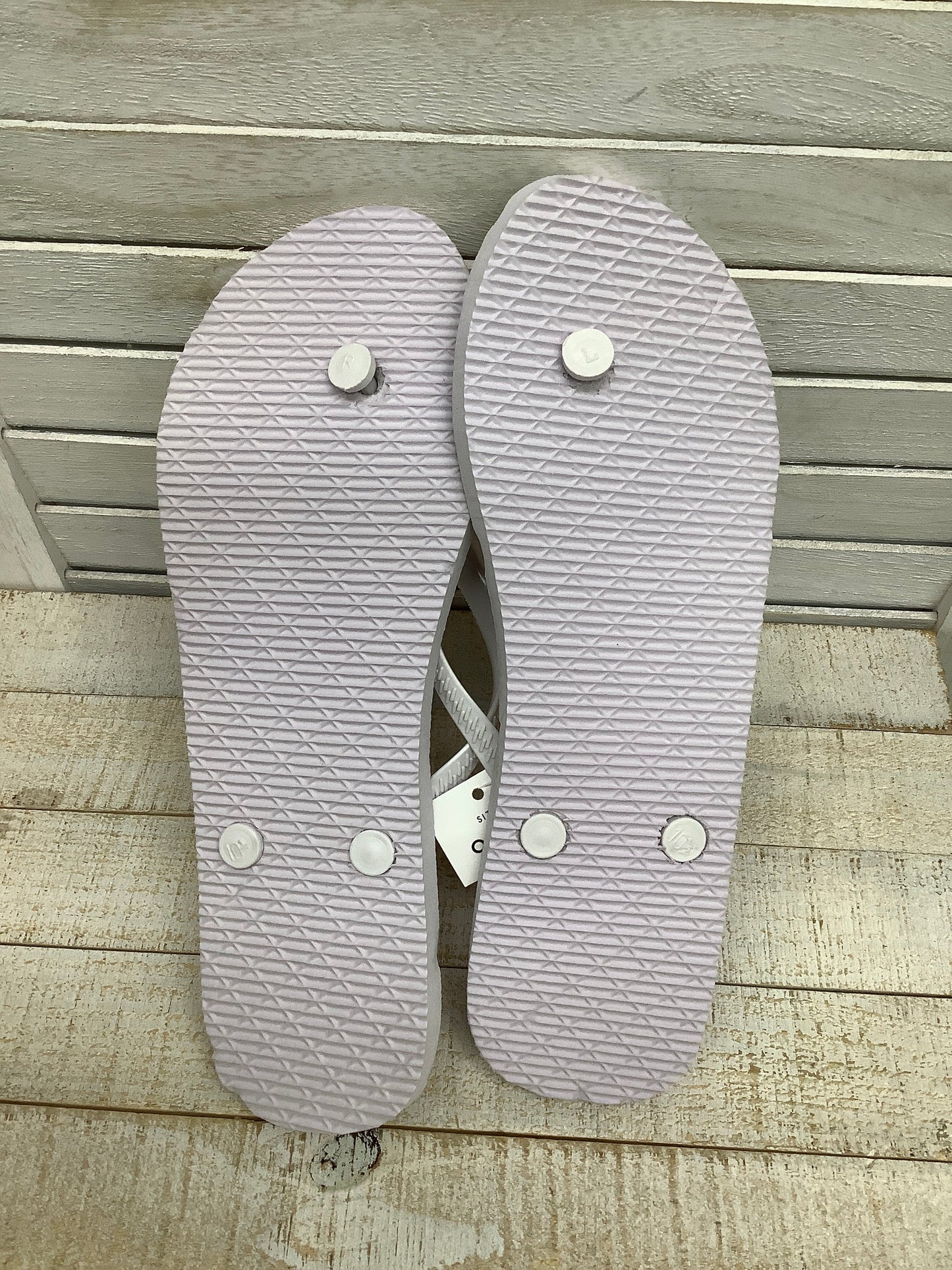 Sandals Flip Flops By Clothes Mentor Size: 10.5