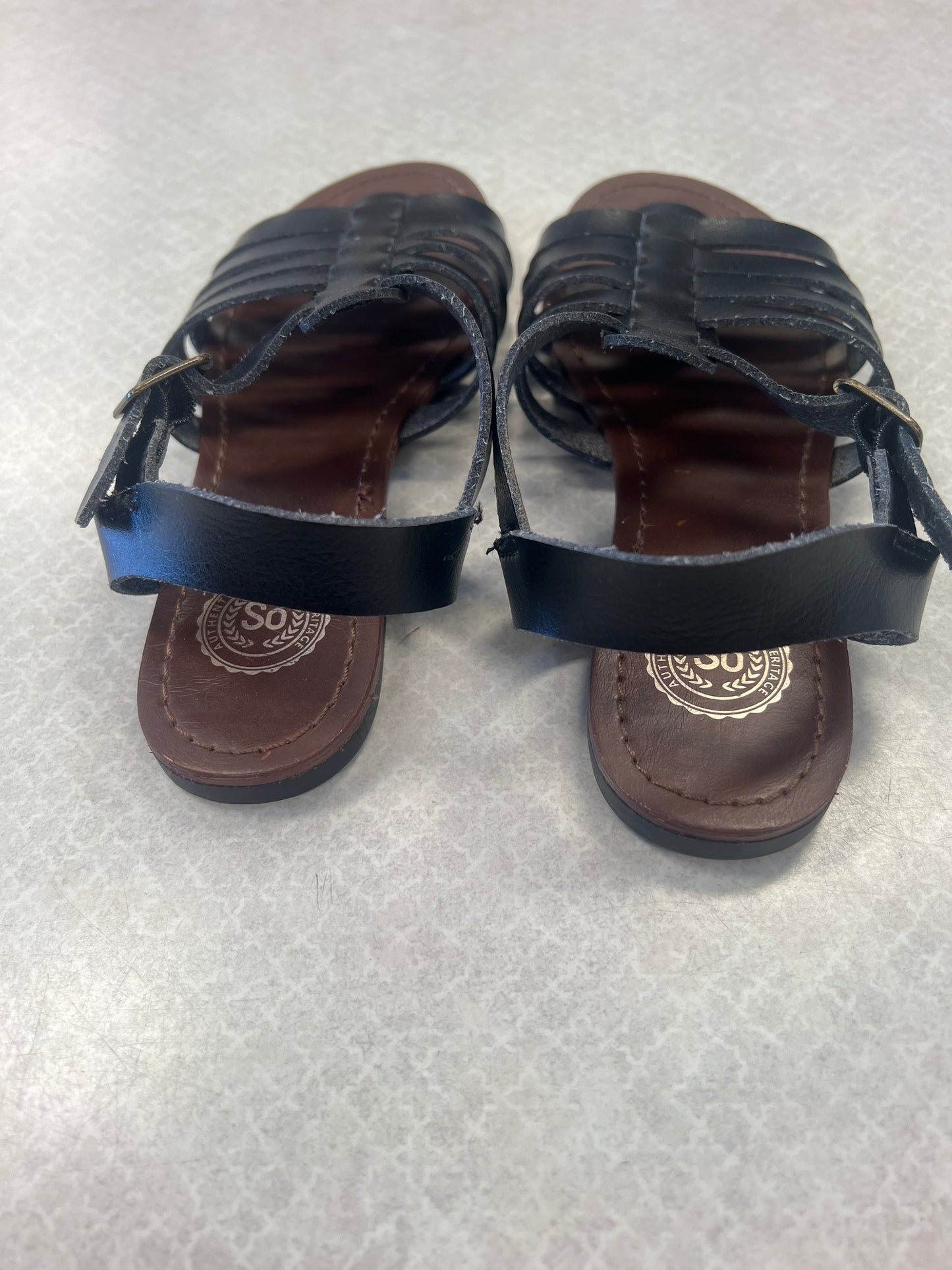 Sandals Flats By So Size: 6