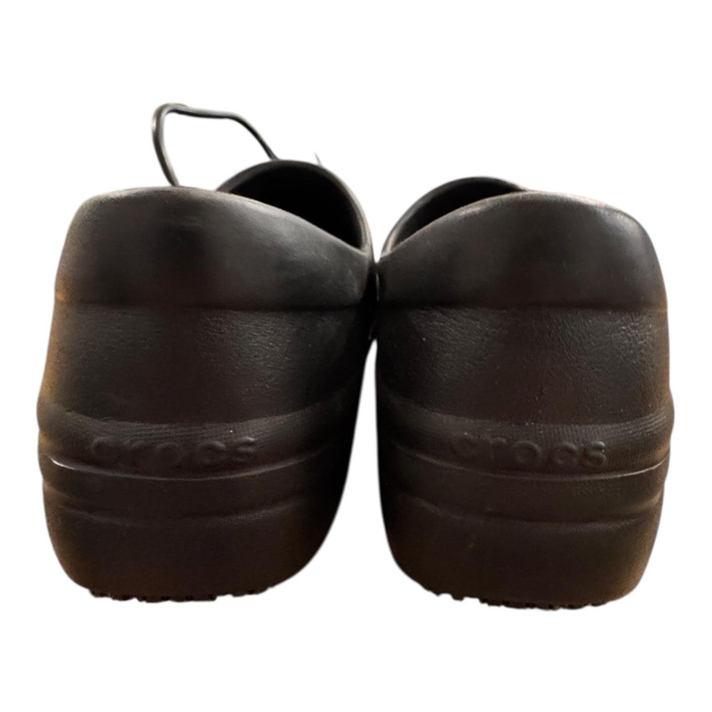 Shoes Flats By Crocs In Black, Size: