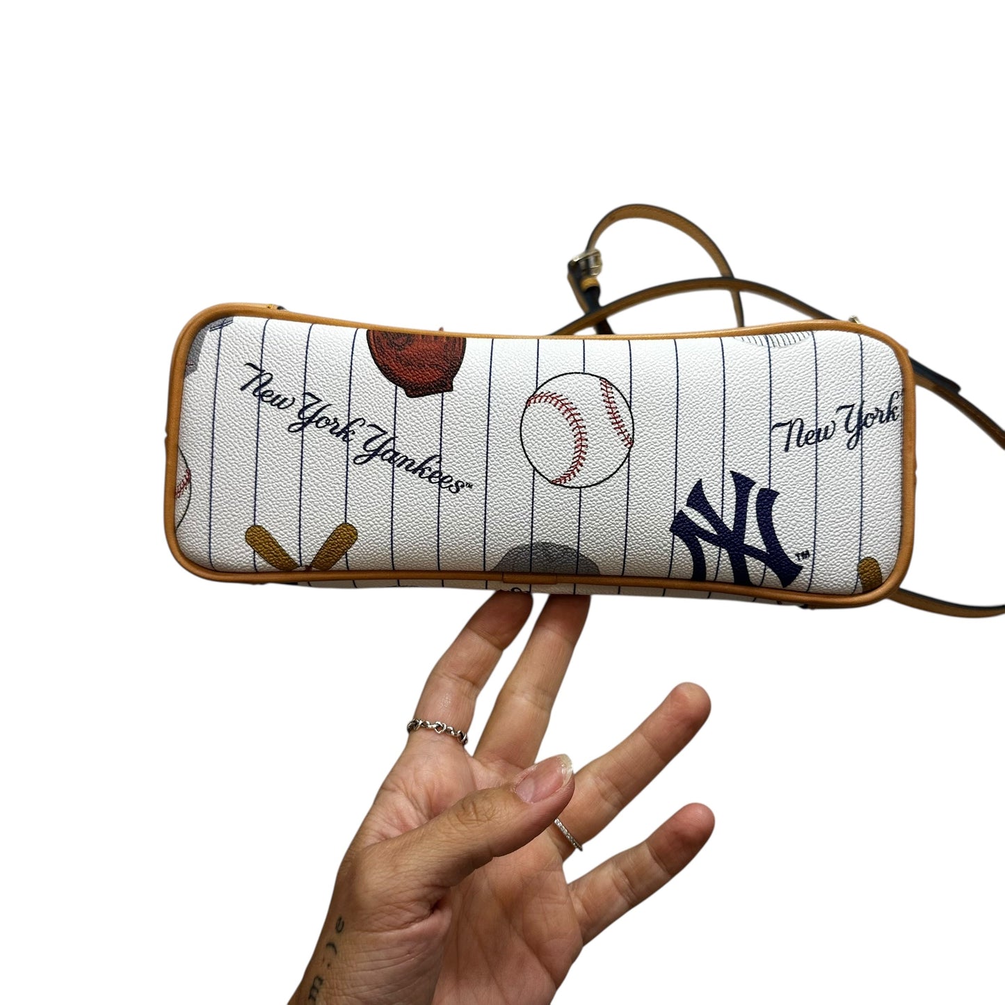 New York Yankees baseball Crossbody Designer By Dooney And Bourke, Size: Medium