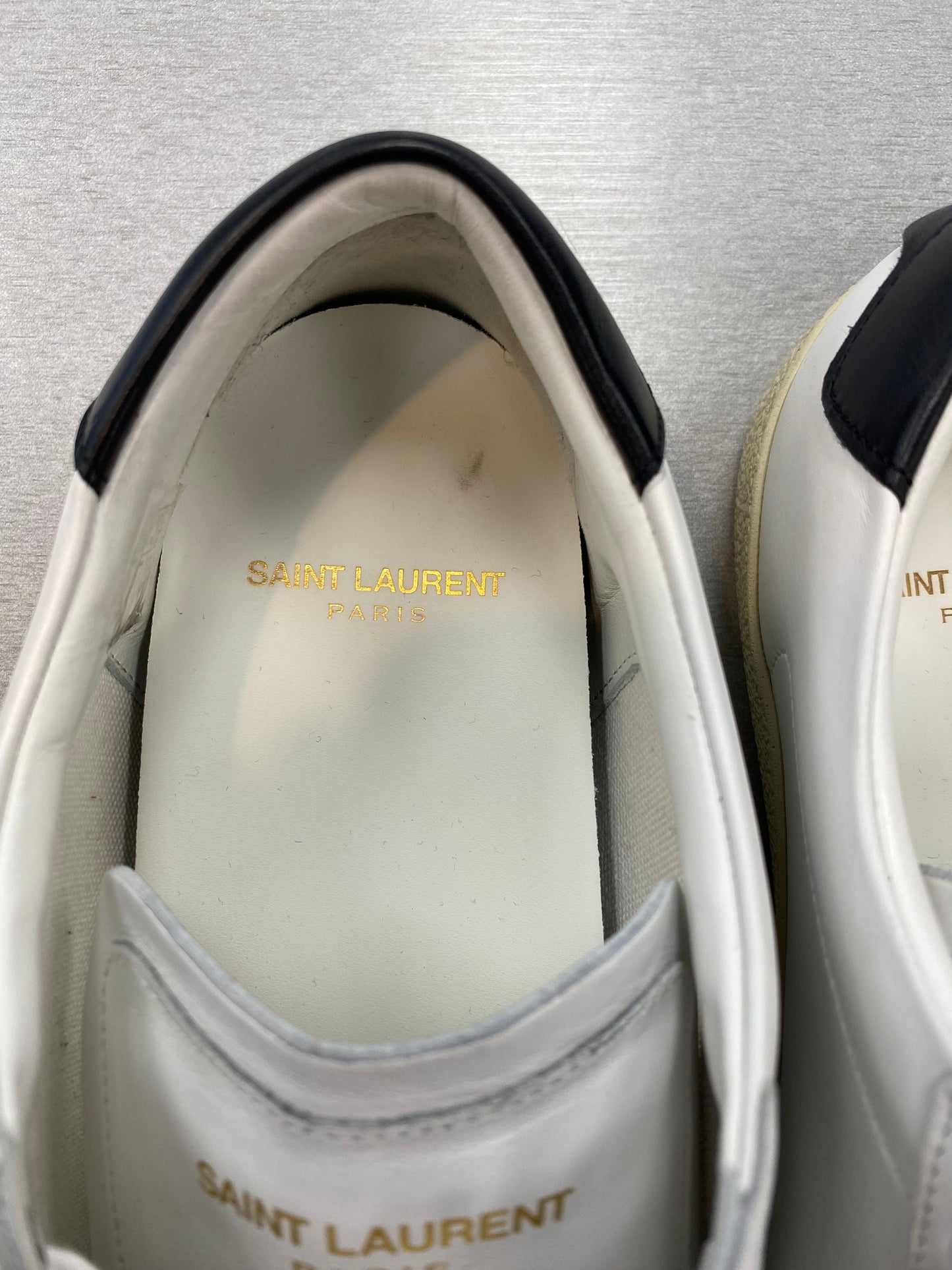Shoes Luxury Designer By Yves Saint Laurent Size: 9