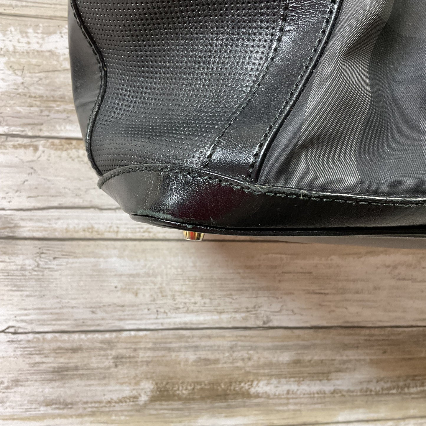 Handbag Luxury Designer By Burberry In Black, Size:Medium