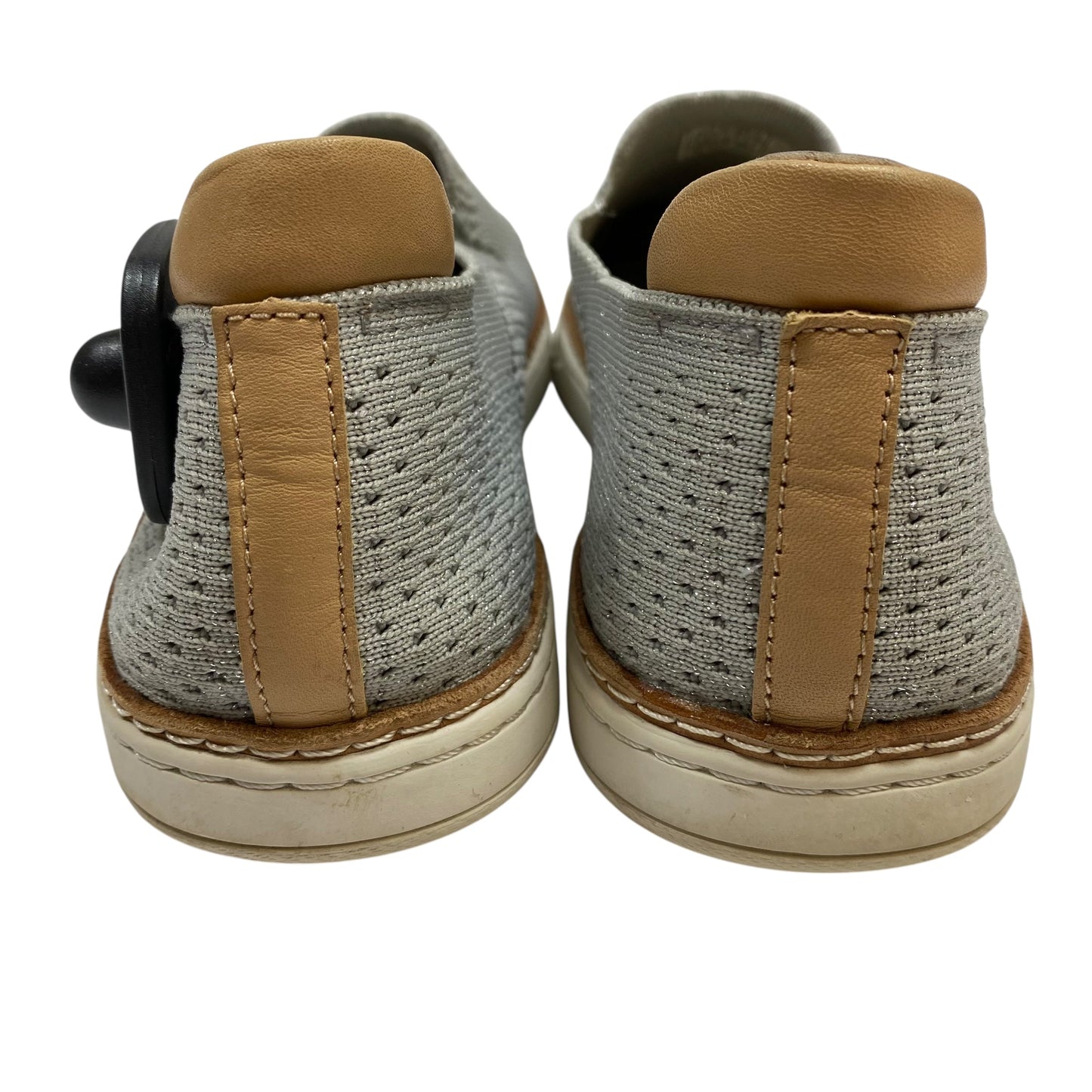 Shoes Designer By Ugg In Grey, Size:9