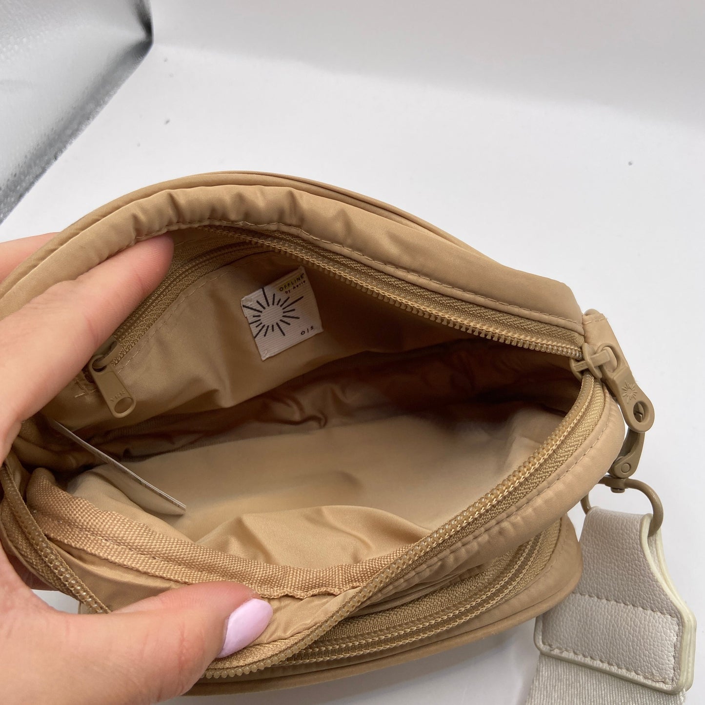 Crossbody By Offline, Size: Small