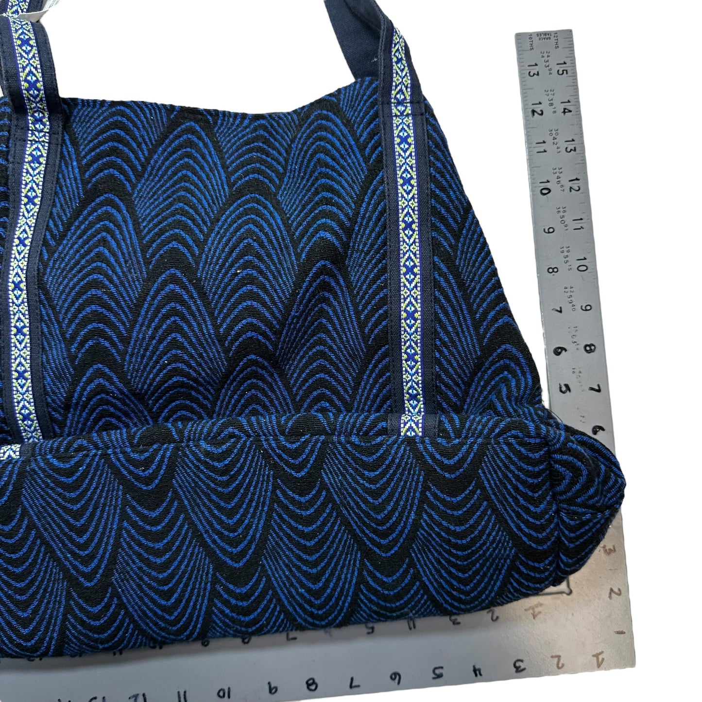 Handbag By AMERICA & BEYOND, Size: Large