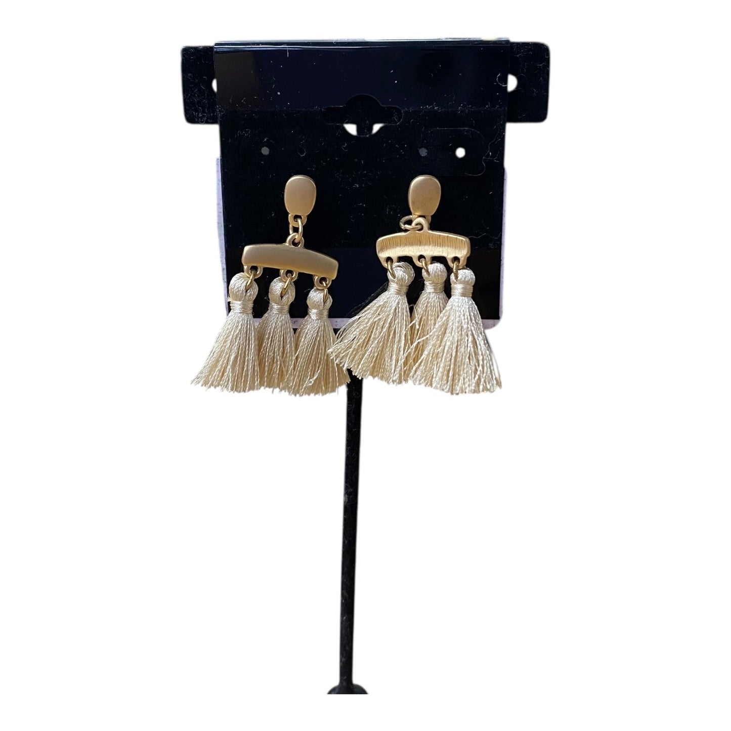 Earrings Dangle/Drop By Banana Republic In Cream