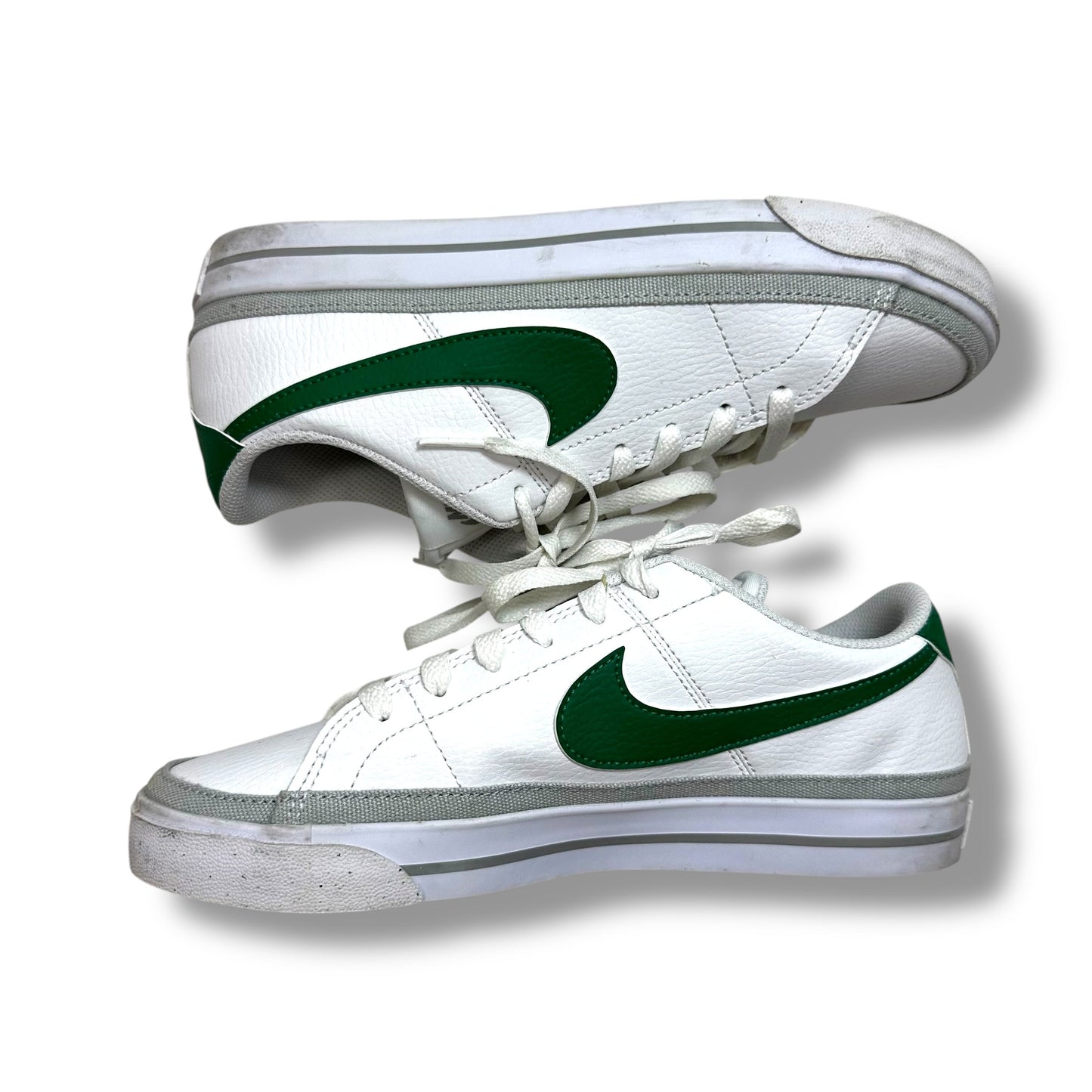 Shoes Sneakers By Nike In White, Size: 8