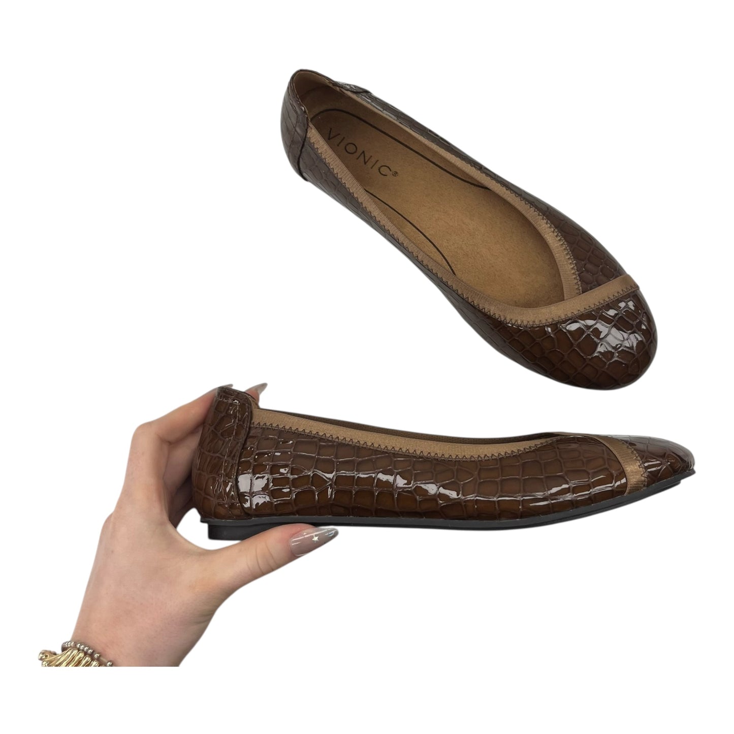 Shoes Flats By Vionic In Brown, Size:7