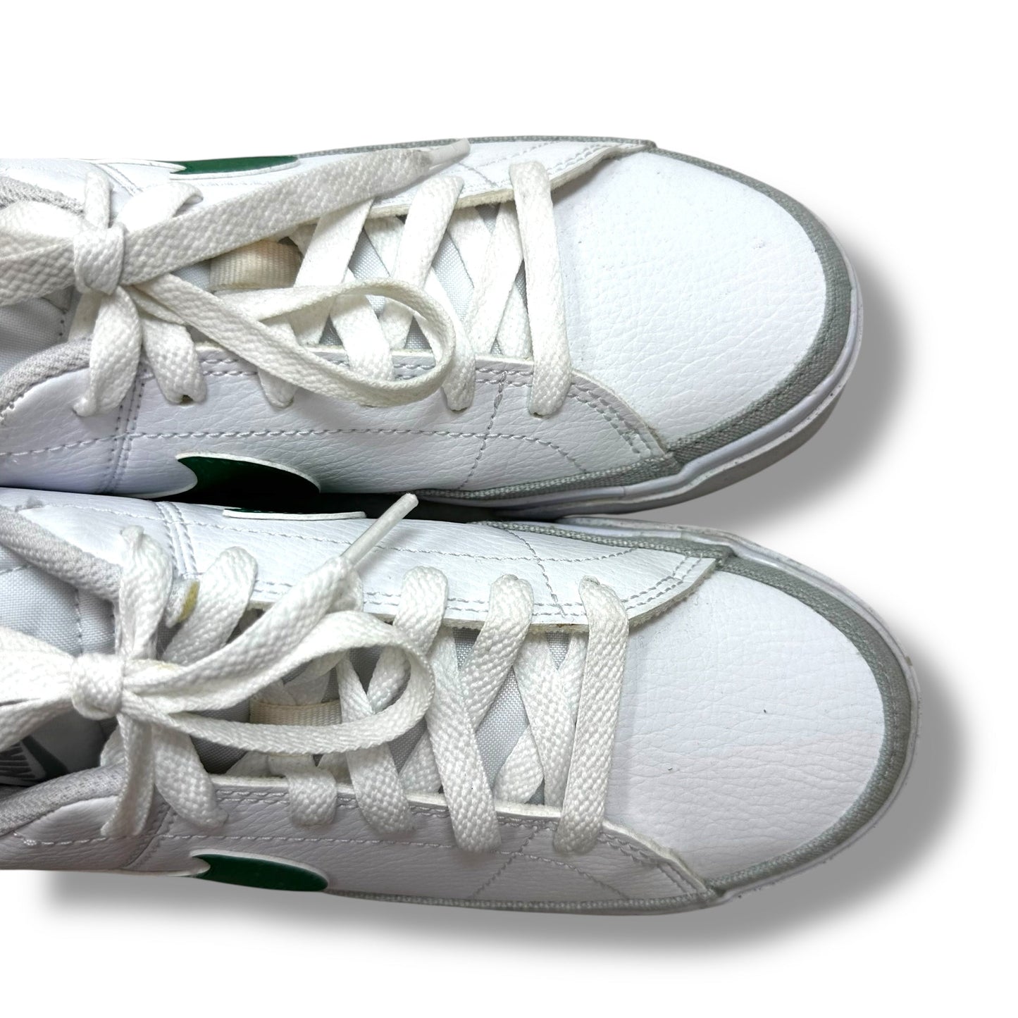 Shoes Sneakers By Nike In White, Size: 8