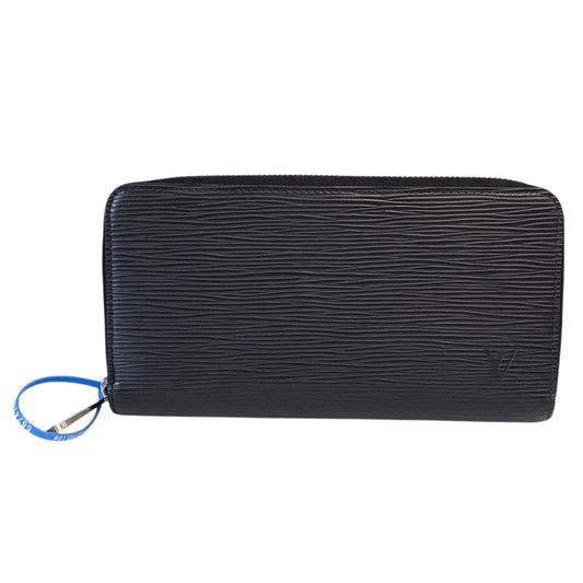 Wallet Luxury Designer By Louis Vuitton, Size: Medium