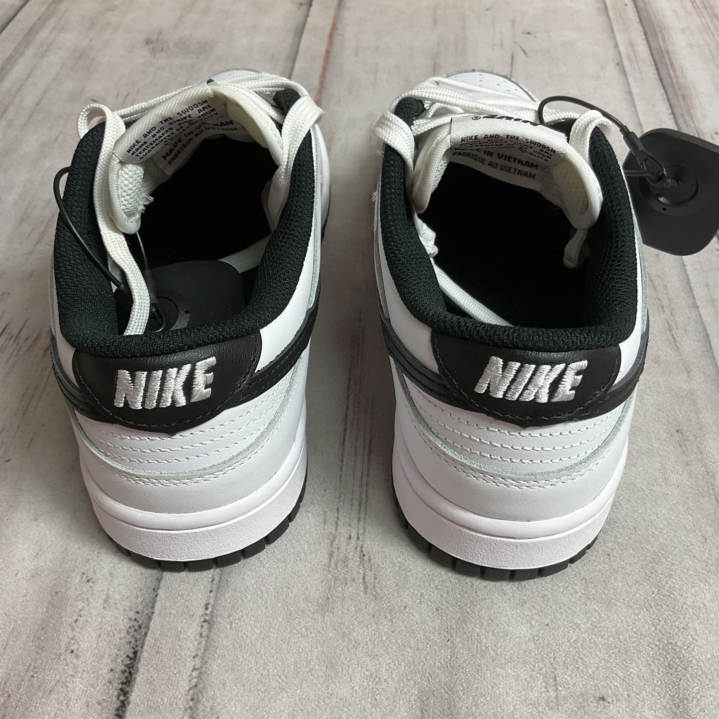 Shoes Sneakers By Nike In Black & White, Size:7.5