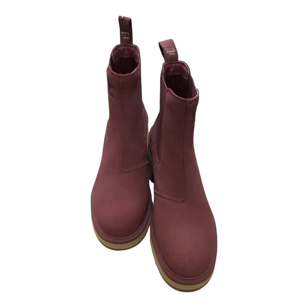 Boots Designer By Sorel In Maroon, Size:7
