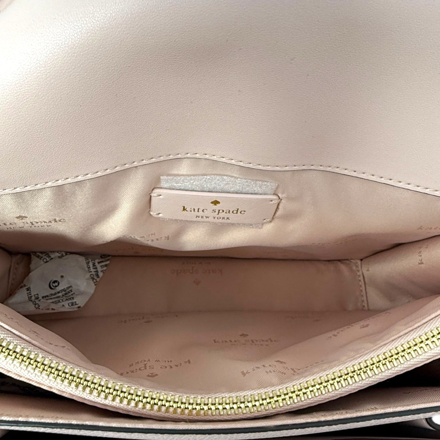 Voyage Leather Shoulder Bag Designer By Kate Spade, Size: Medium