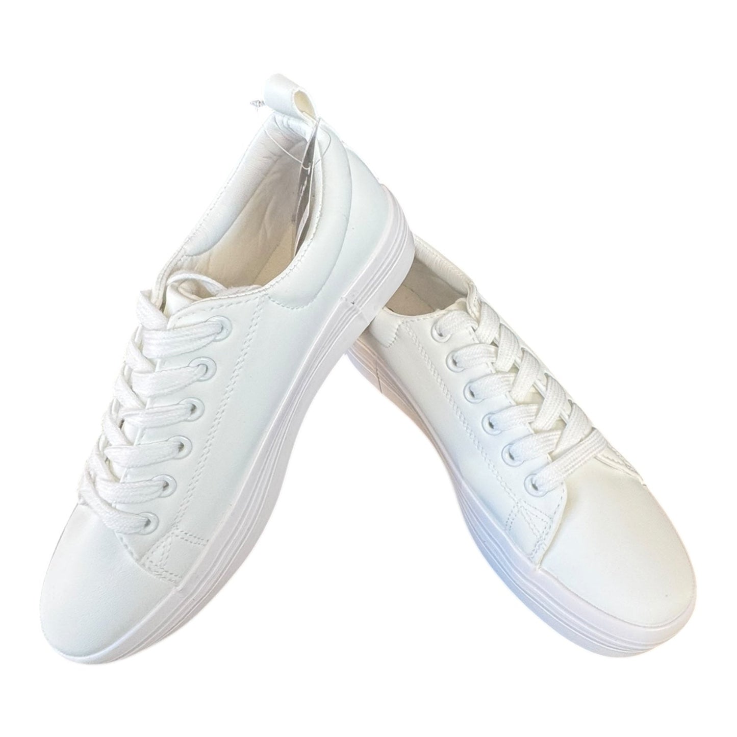 Shoes Sneaker By Never be the same In White, Size:7