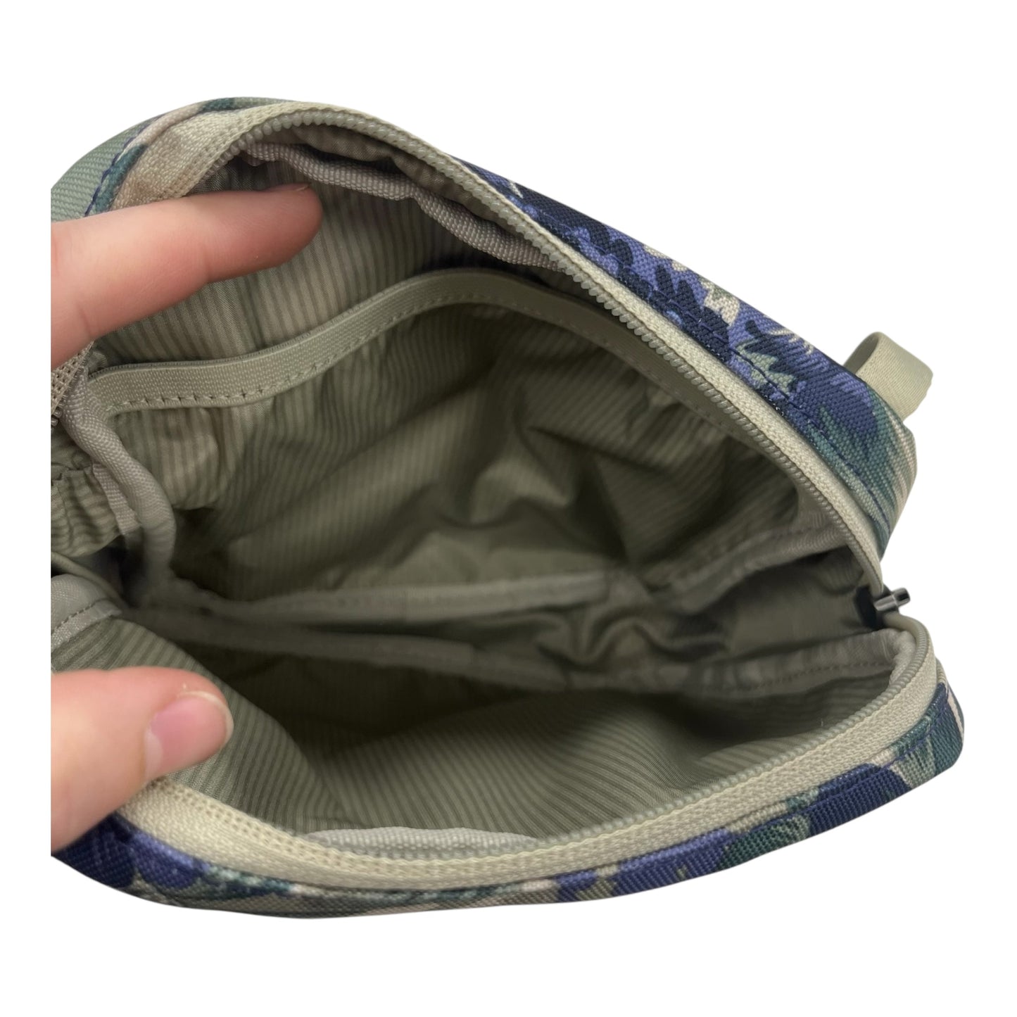 Crossbody By Herschel In Blue & Green, Size:Medium