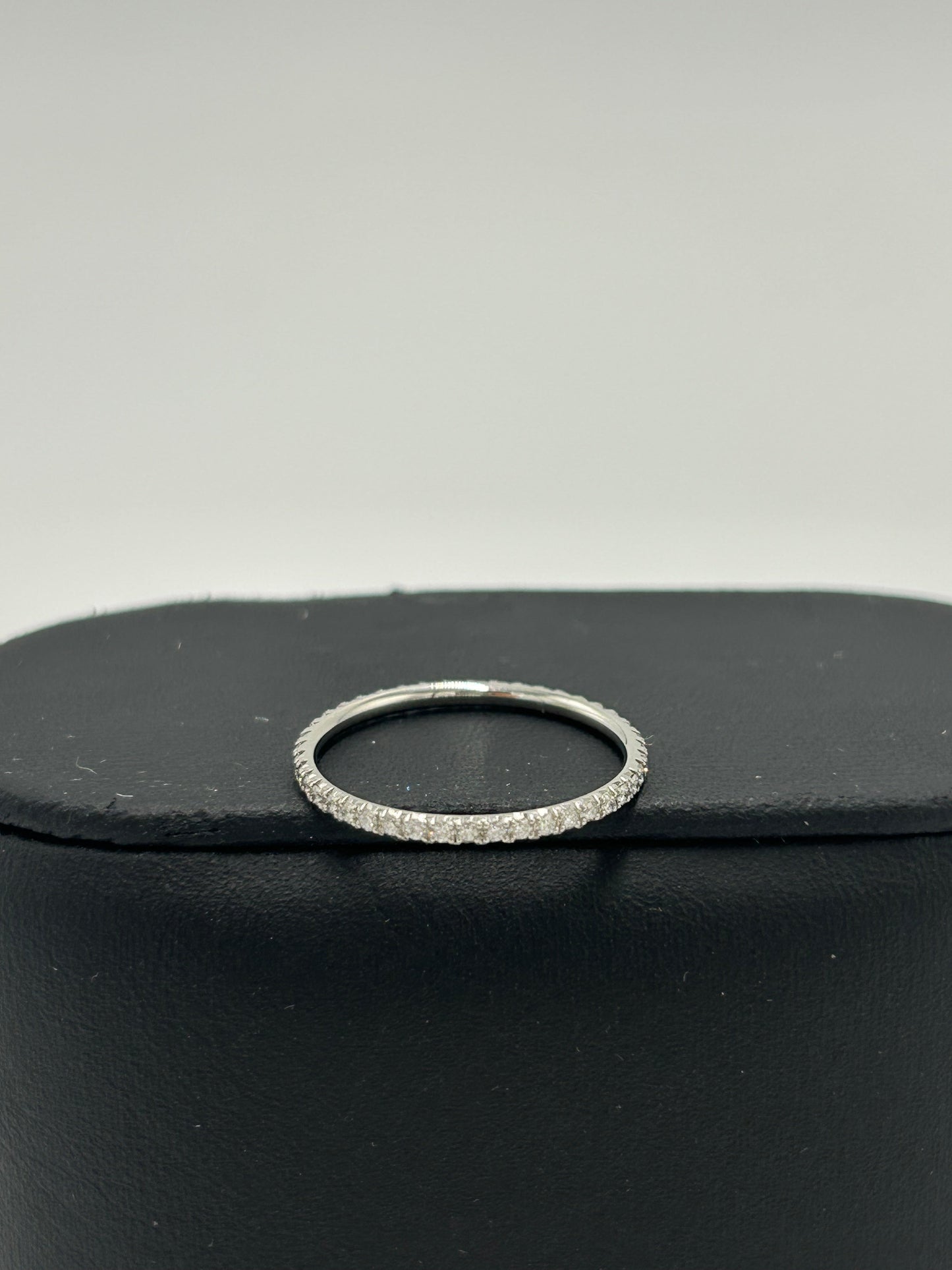 Tiffany & Company Metro Eternity Luxury Ring in Platinum, Size: 6.5