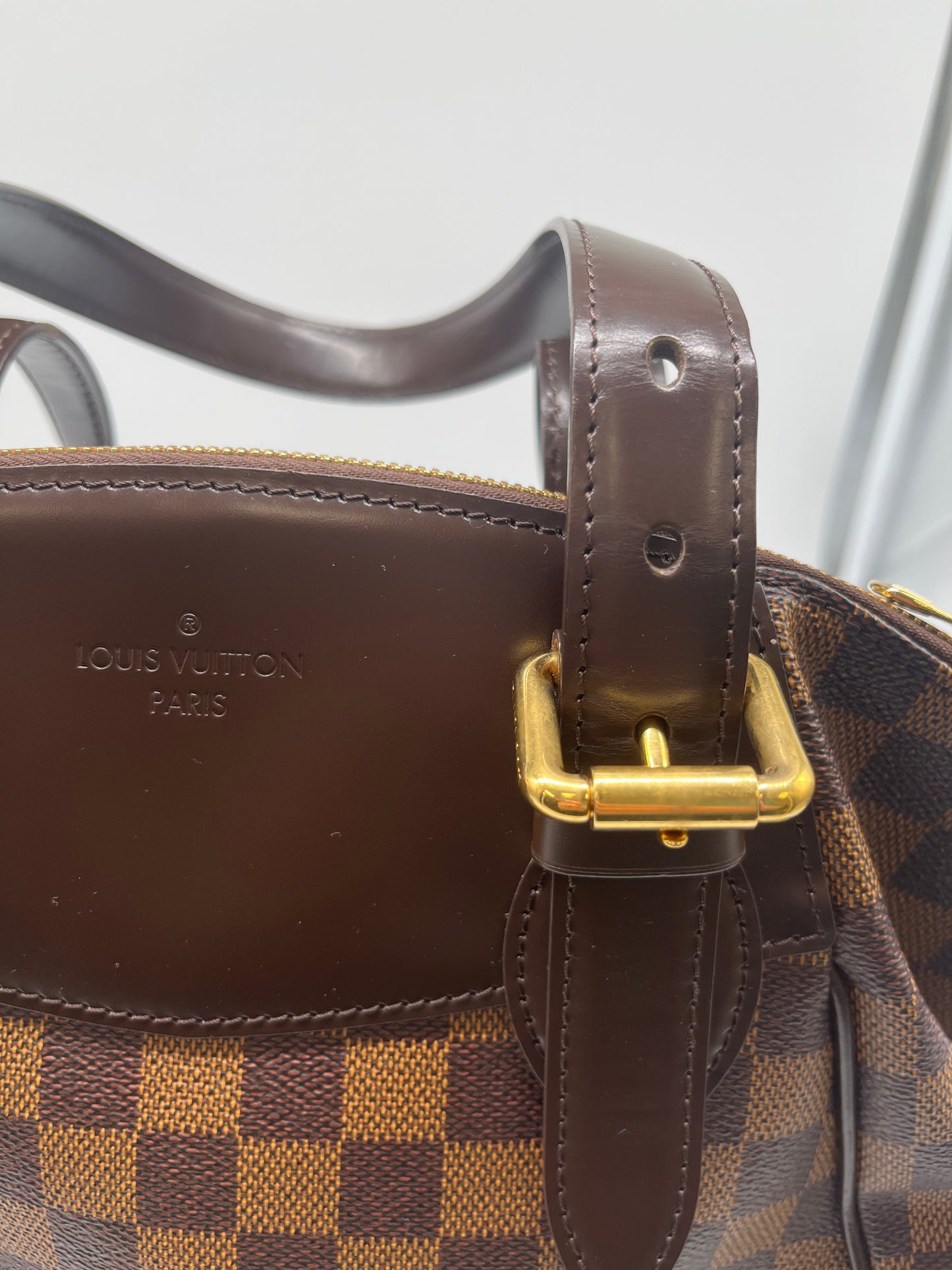 Handbag Luxury Designer By Louis Vuitton, Size: Large