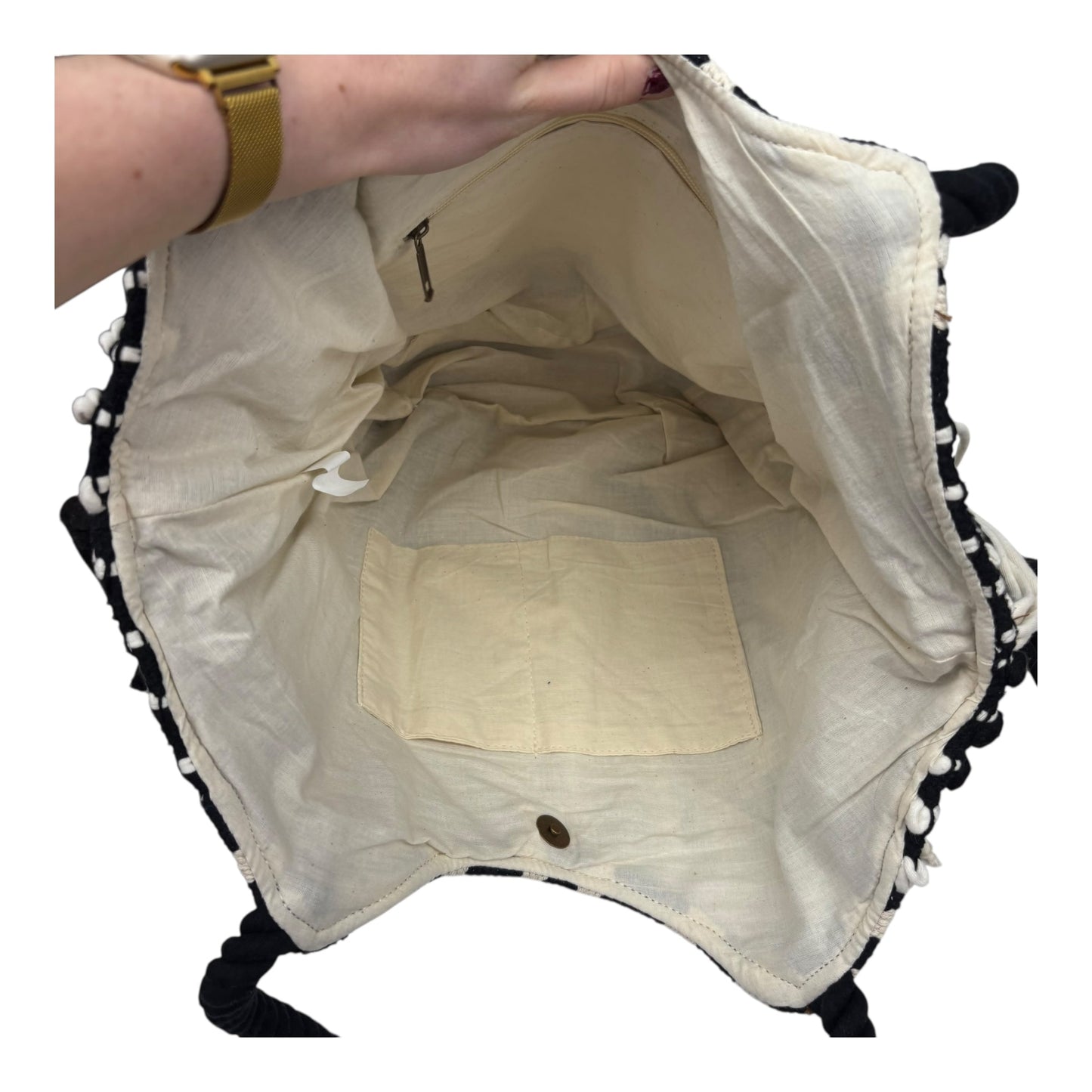 Tote By Clothes Mentor In Black & Cream, Size:Medium