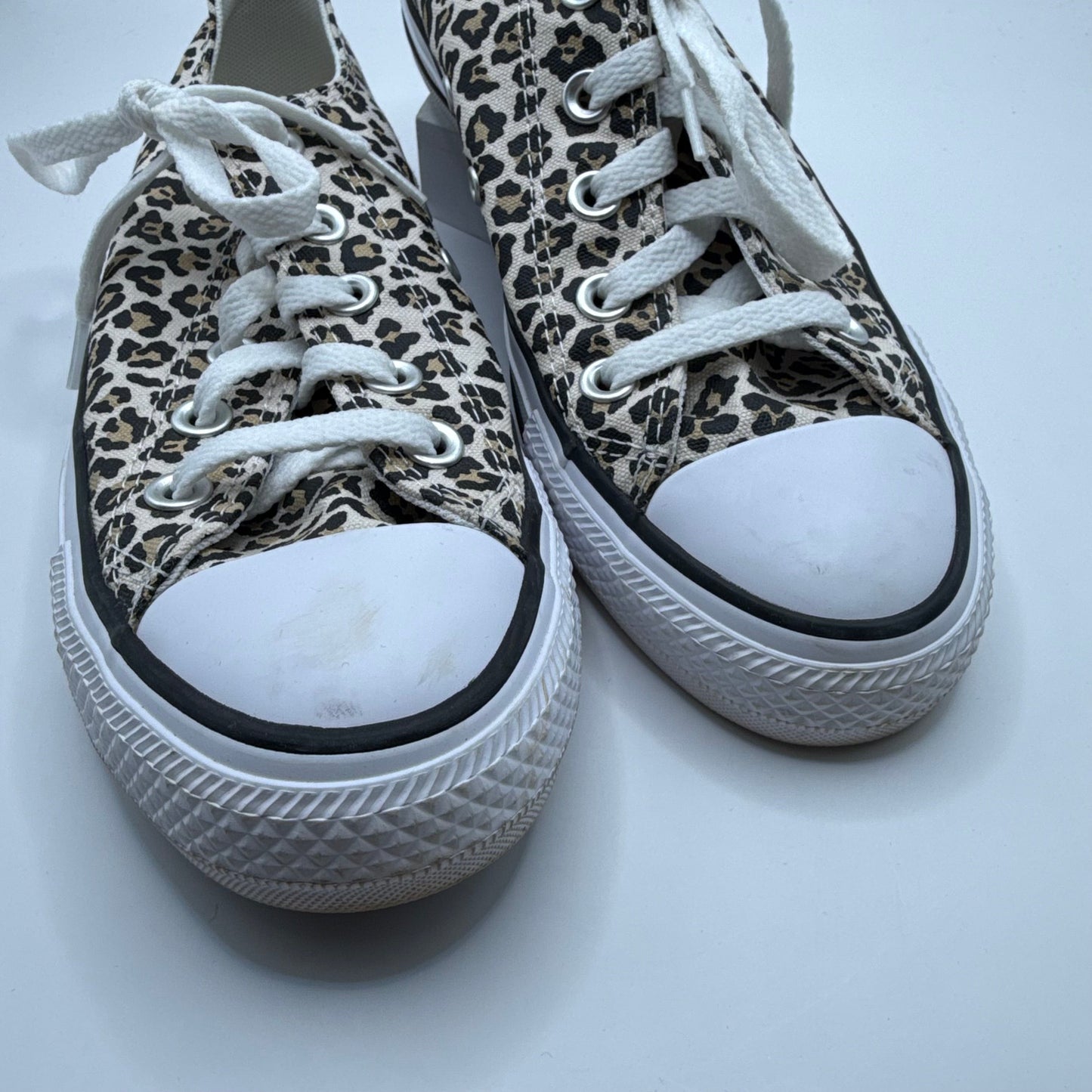 Shoes Sneakers By Converse In Animal Print, Size: 6