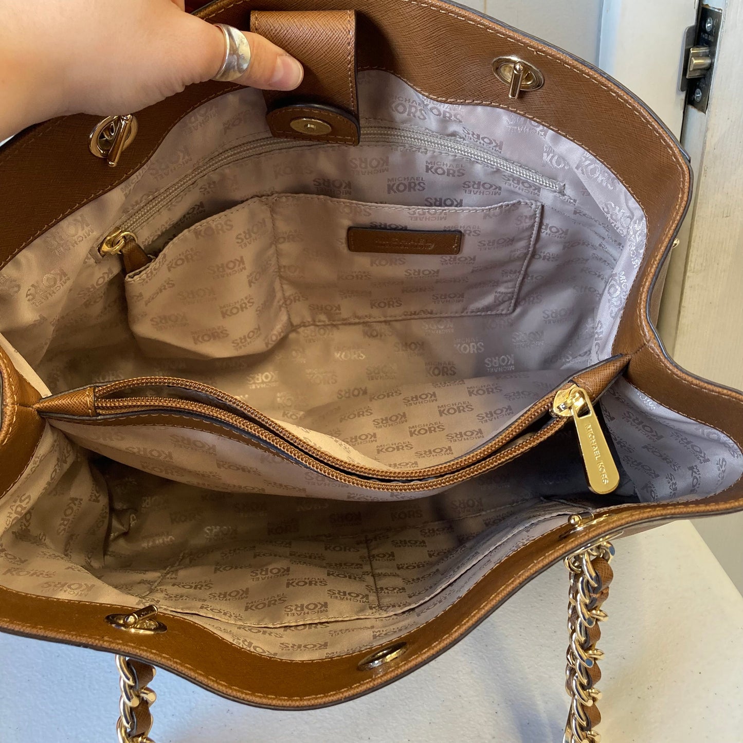 Handbag Designer By Michael Kors In Brown, Size:Medium