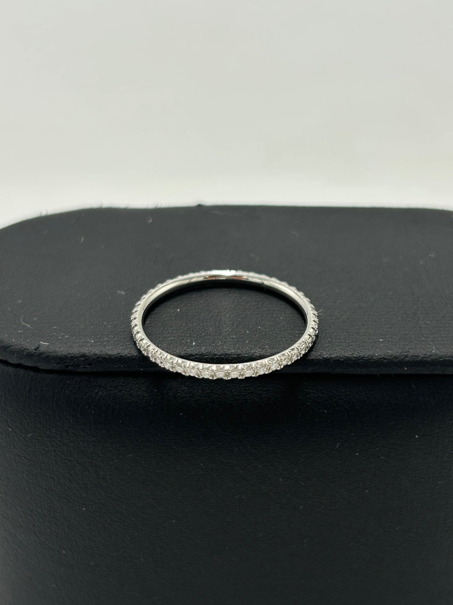 Tiffany & Company Metro Eternity Luxury Ring in Platinum, Size: 6.5