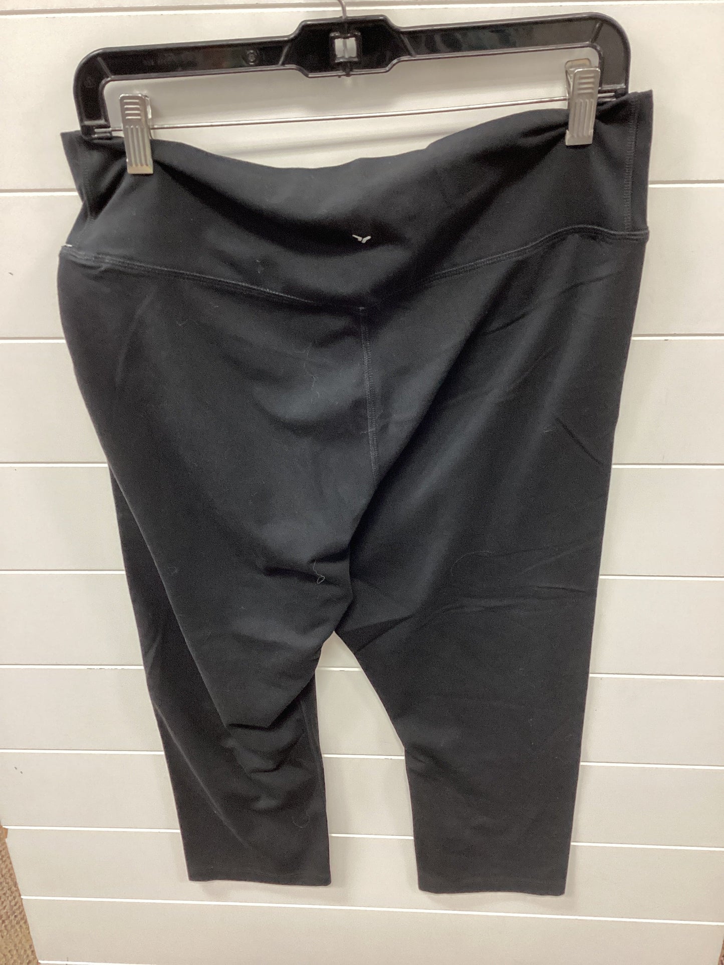 Athletic Leggings Capris By Old Navy In Black, Size:Xl