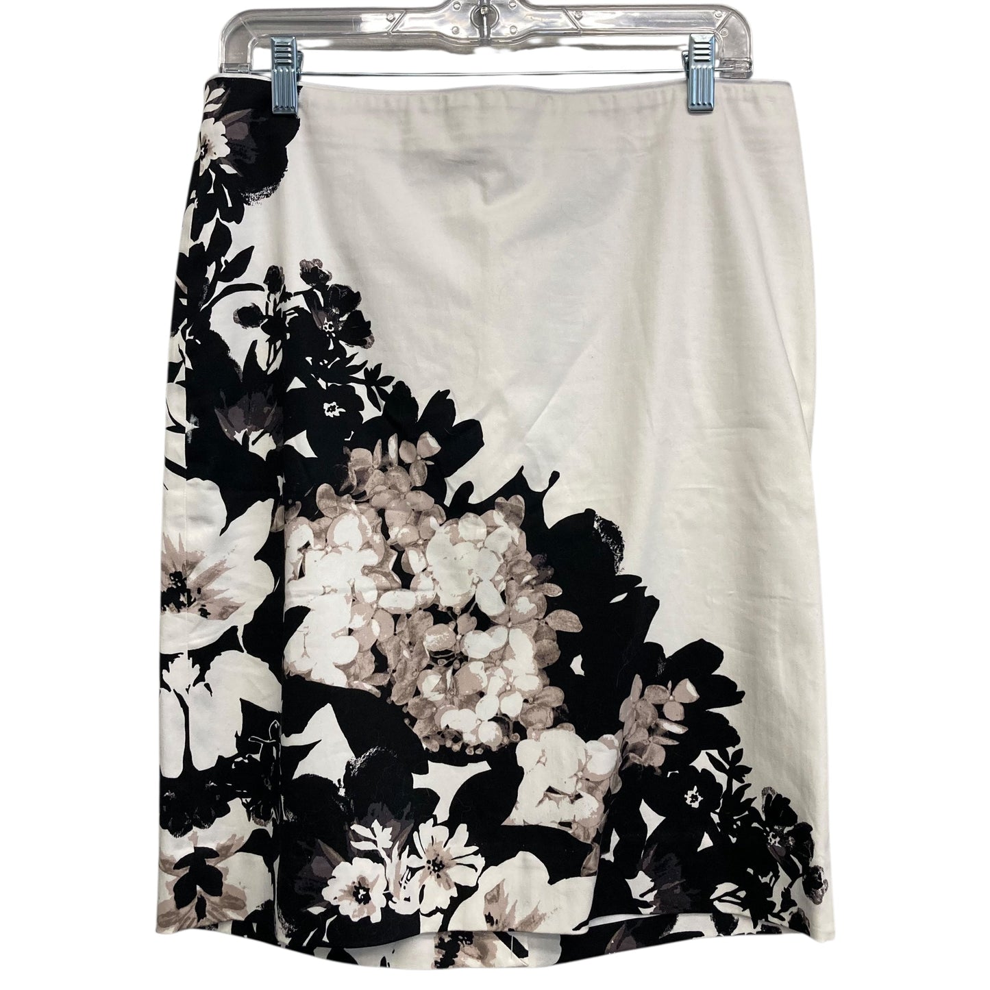 Skirt Mini & Short By White House Black Market In White, Size:8