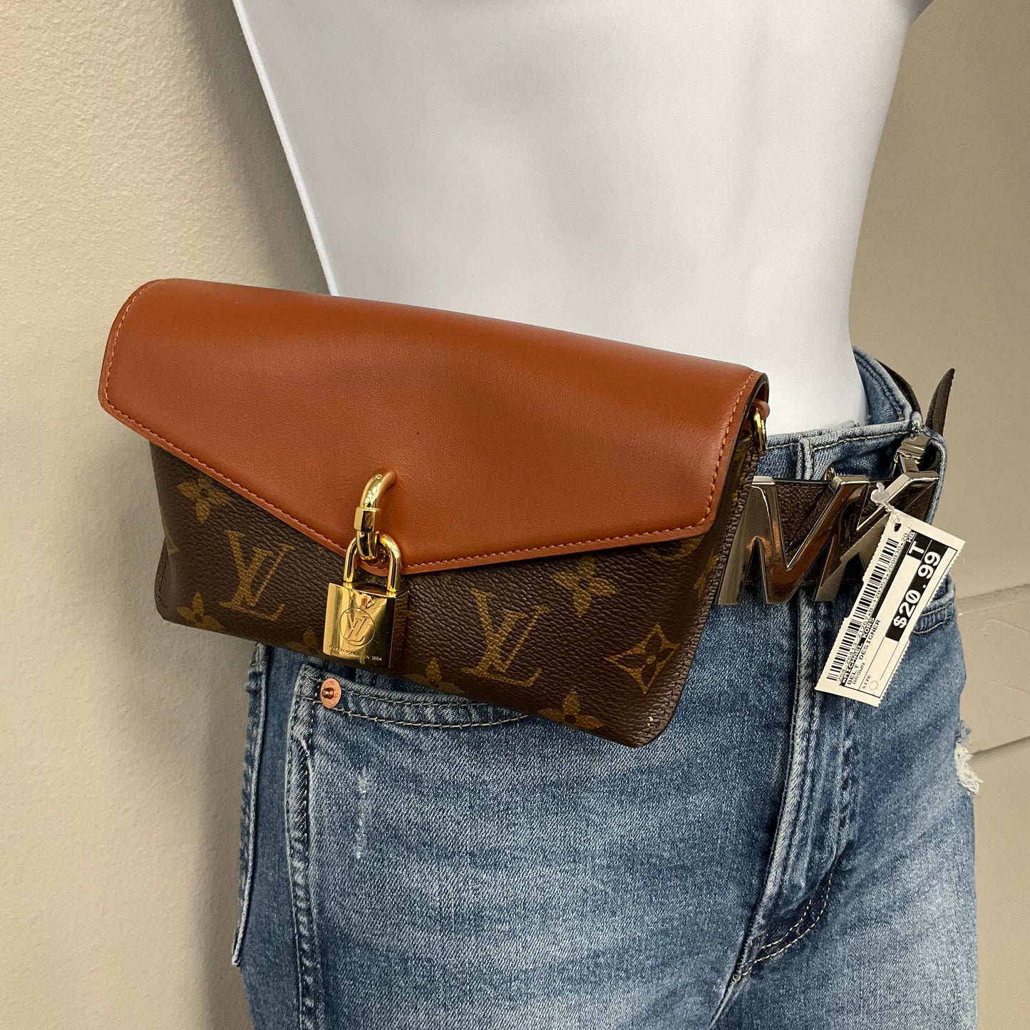 Padlock On Strap By Louis Vuitton In Brown, Size:Small