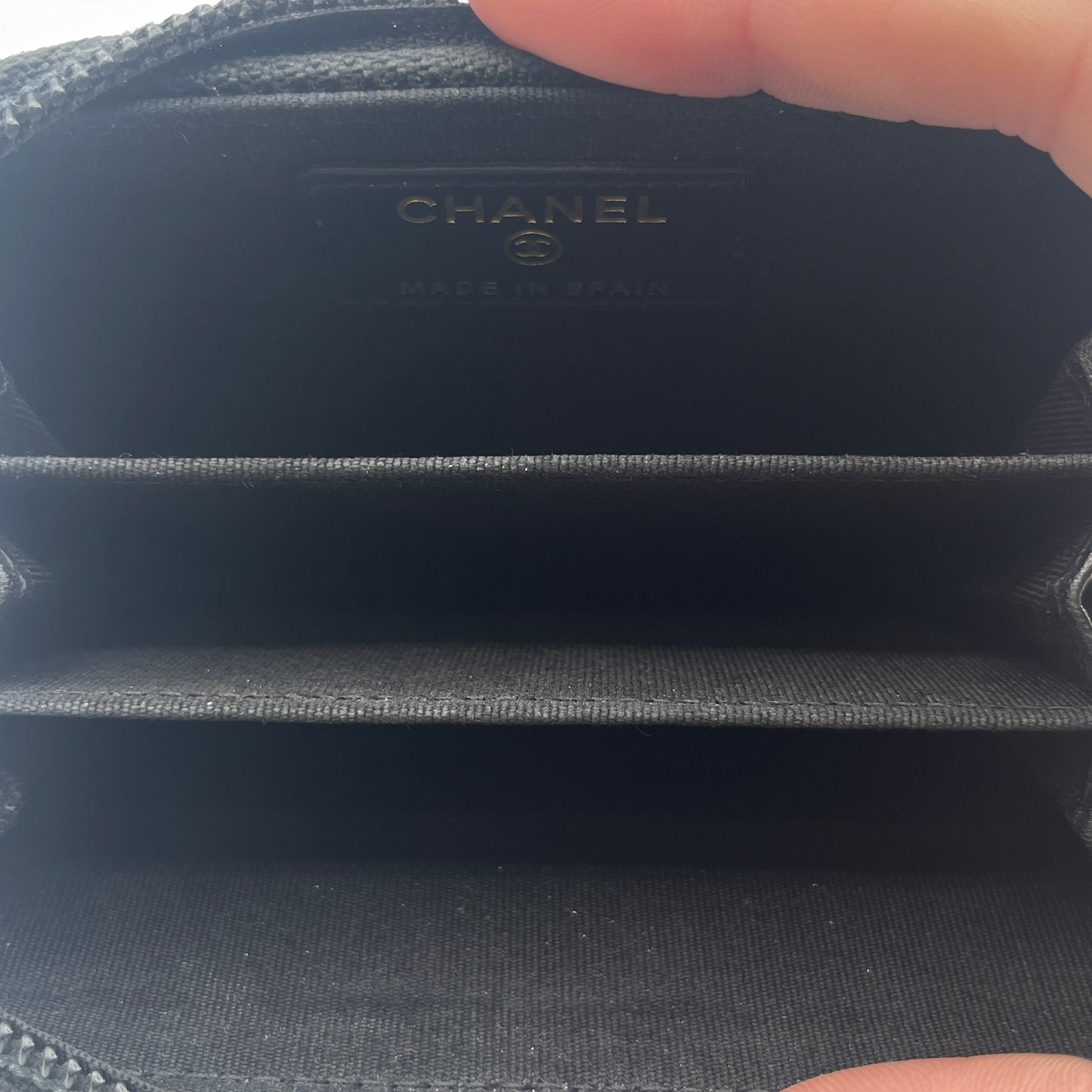 Wallet Luxury Designer By Chanel, Size: Medium