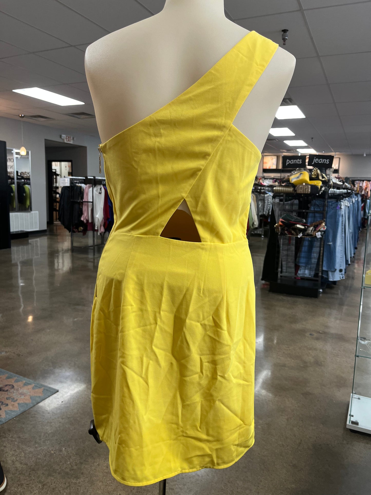 Dress Casual Short By Clothes Mentor In Yellow, Size:S