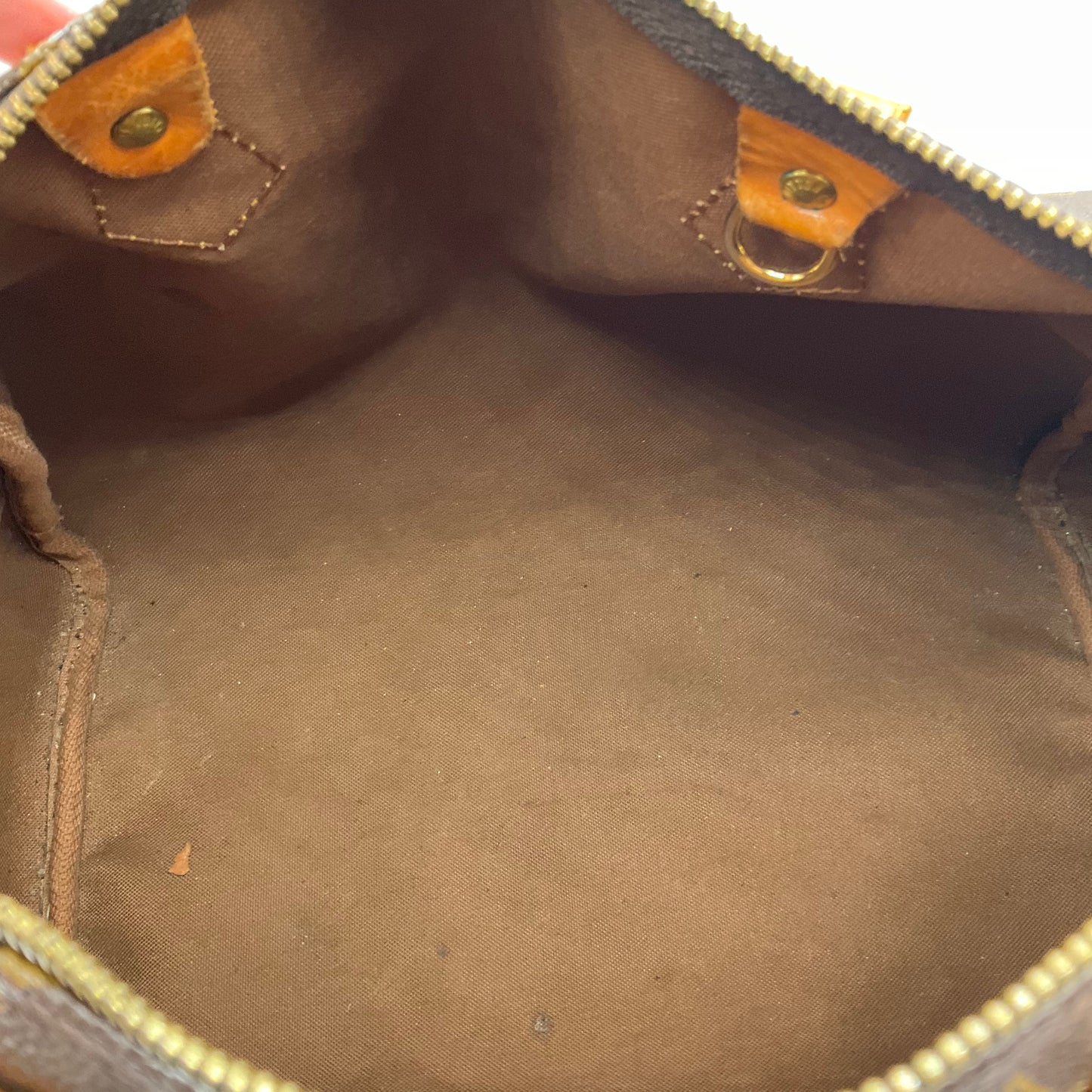 Handbag Luxury Designer By Louis Vuitton, Size: Medium