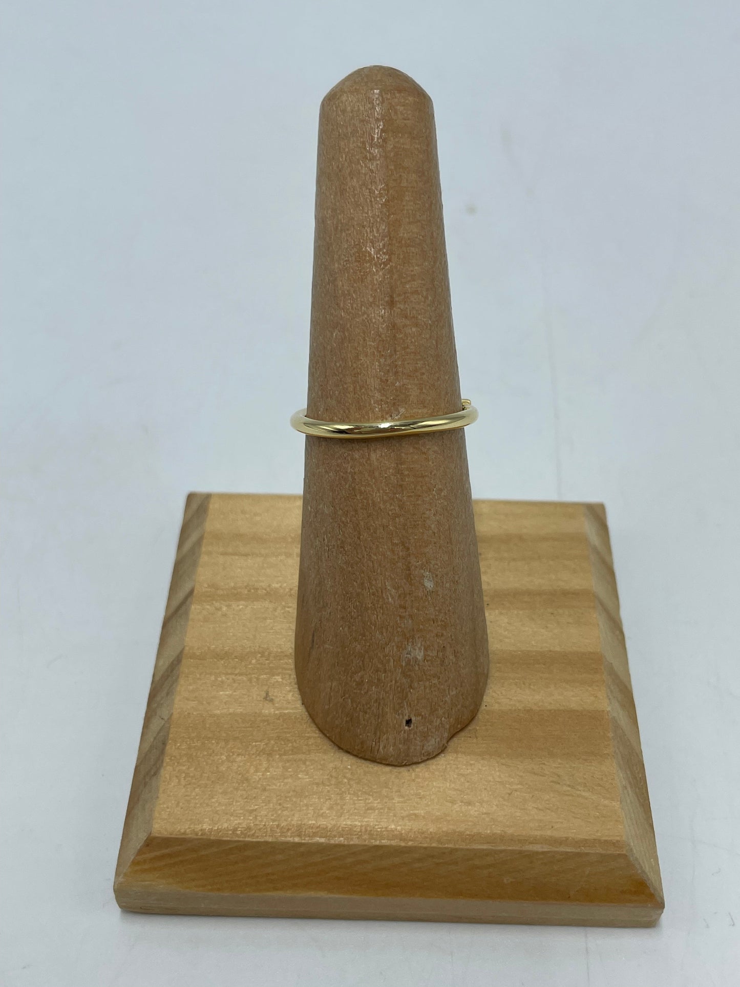 Tiffany & Company 18K Diamond T Luxury Ring, Size: 7