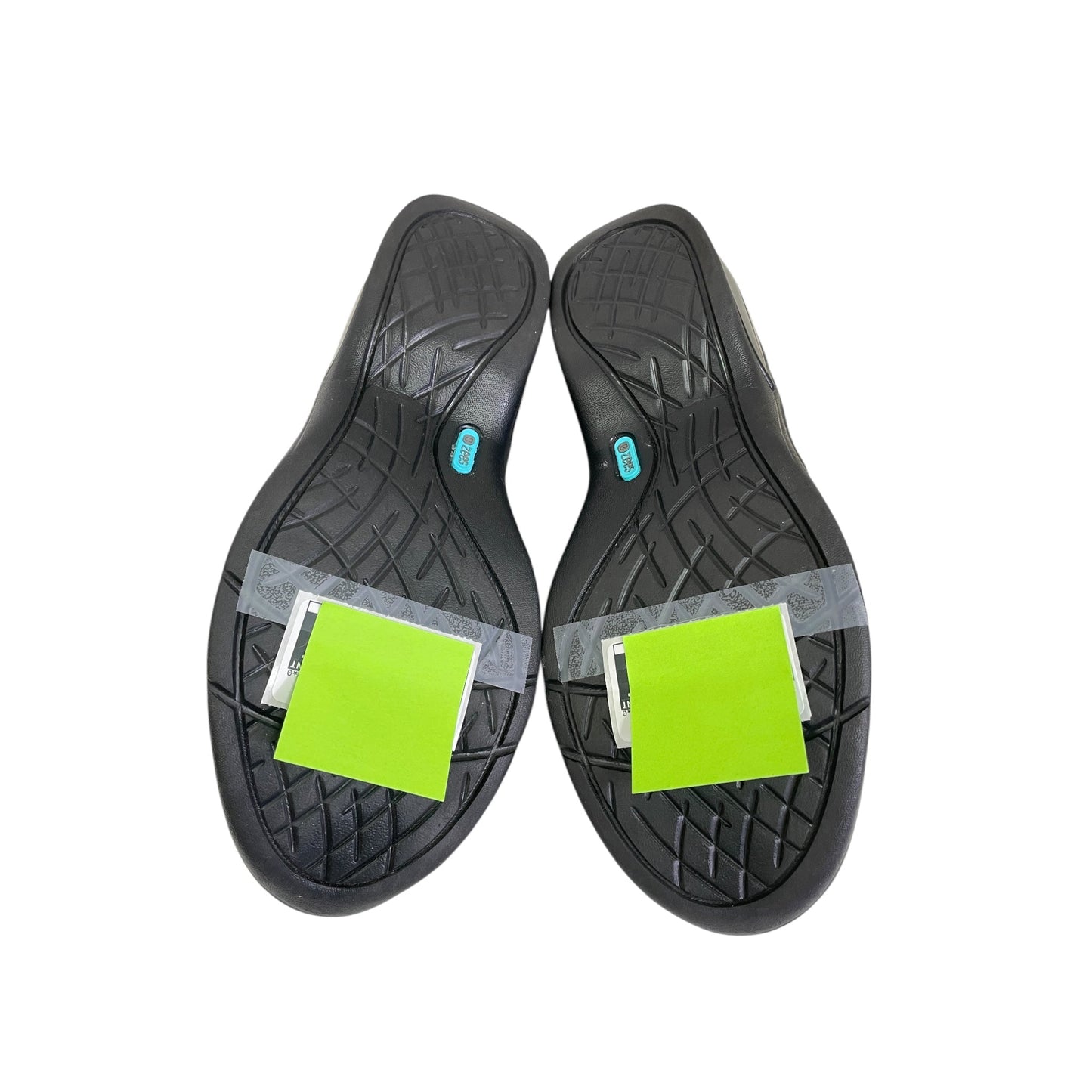 Shoes Sneakers By Bzees In Animal Print, Size:10