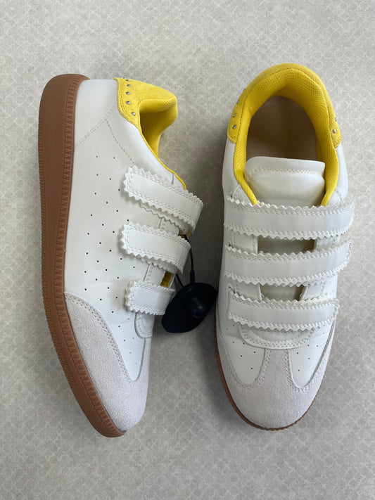 Shoes Sneakers By Steve Madden In White & Yellow, Size:8.5