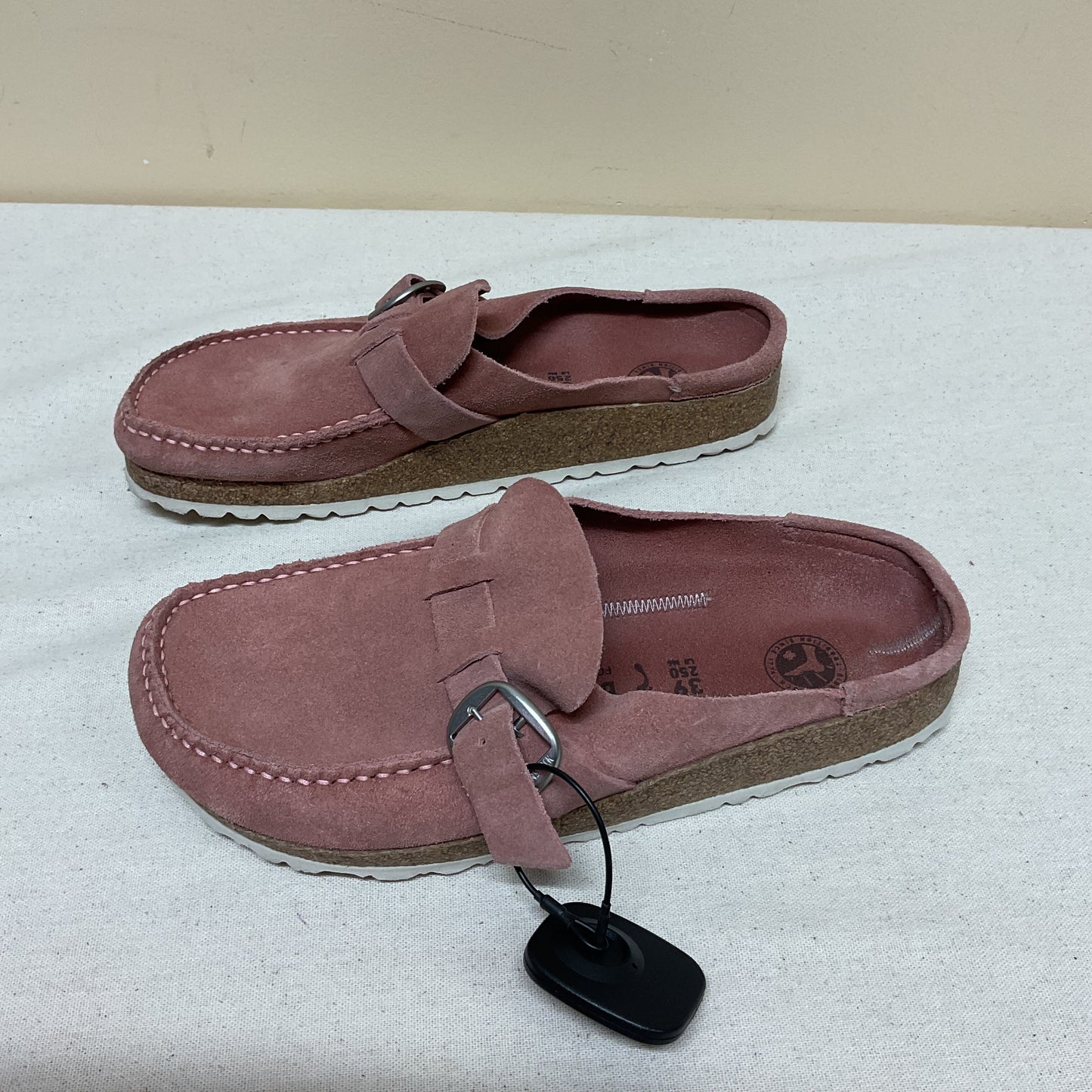 Shoes Flats By Birkenstock In Pink, Size:39