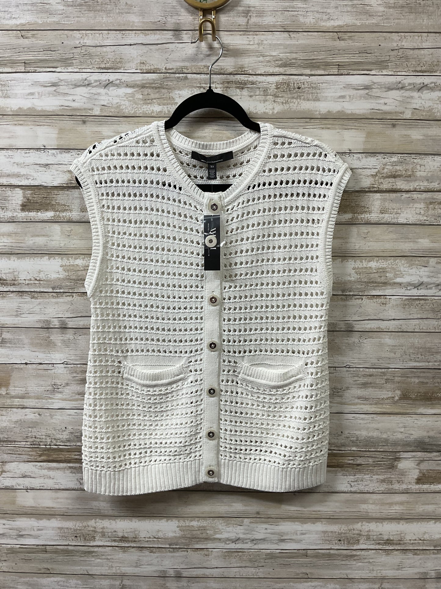 Top Sleeveless By White House Black Market In White, Size:Xs