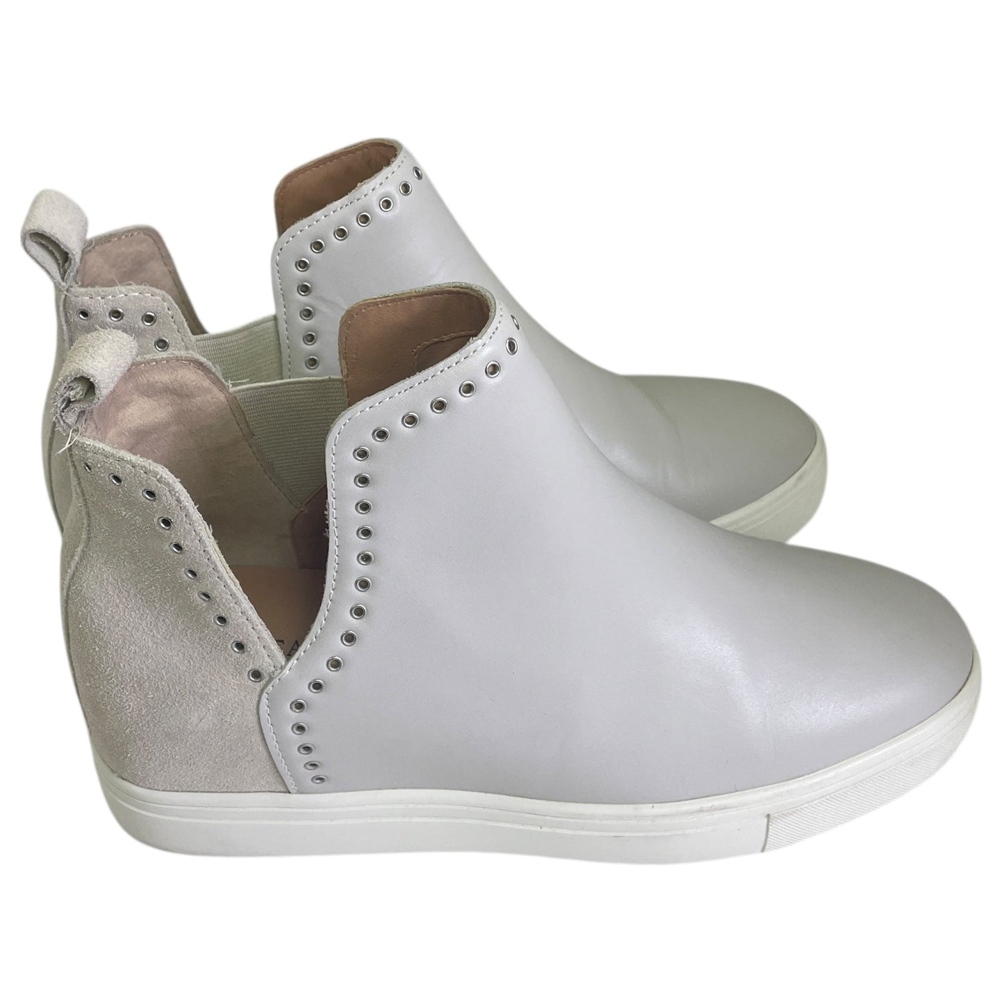 Shoes Flats By Chelsea And Violet In Grey, Size:7.5