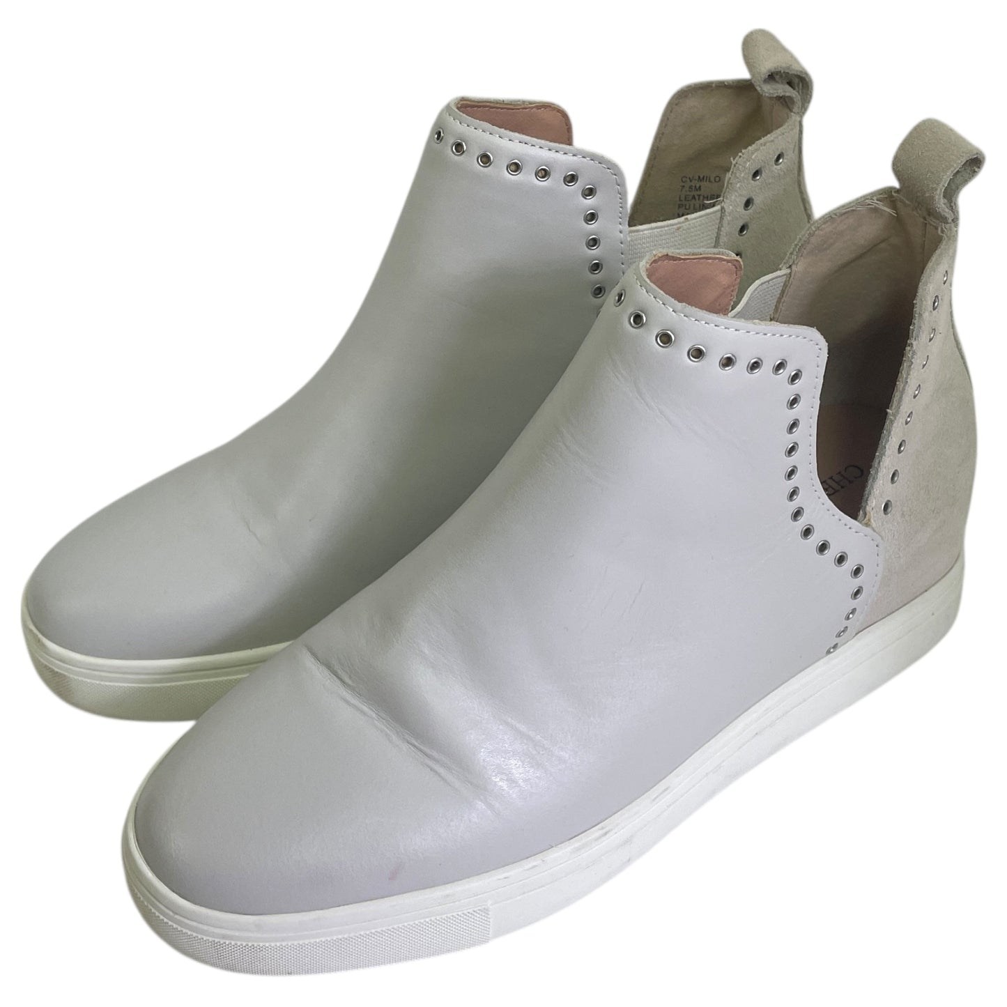 Shoes Flats By Chelsea And Violet In Grey, Size:7.5