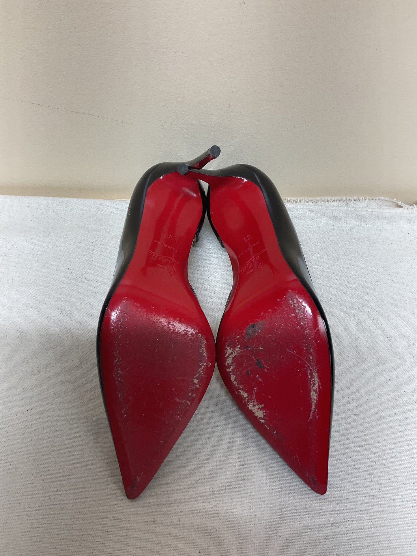 Shoes Luxury Designer By Christian Louboutin In Black, Size:5.5