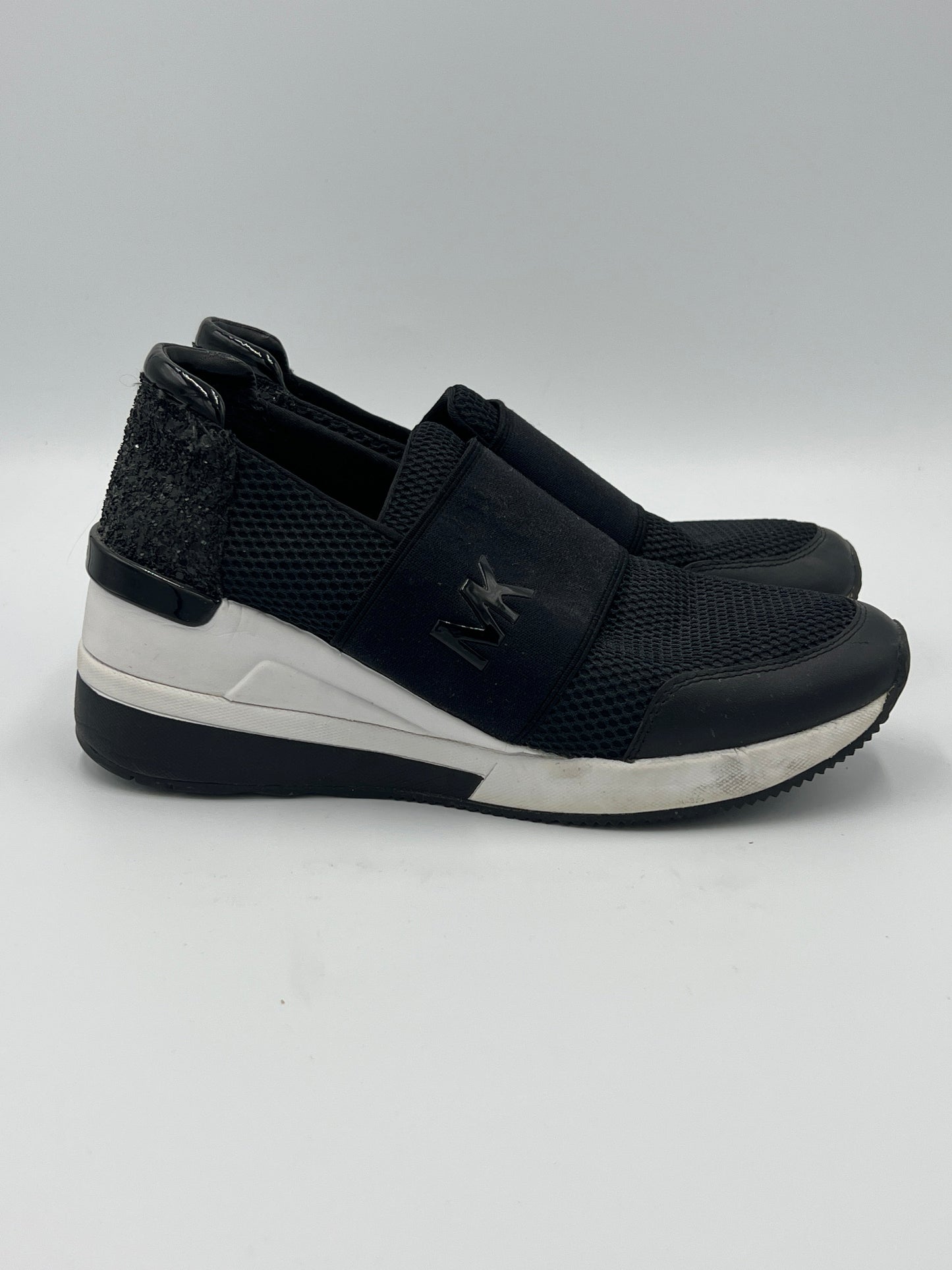 Shoes Designer By Michael Kors Size: 6