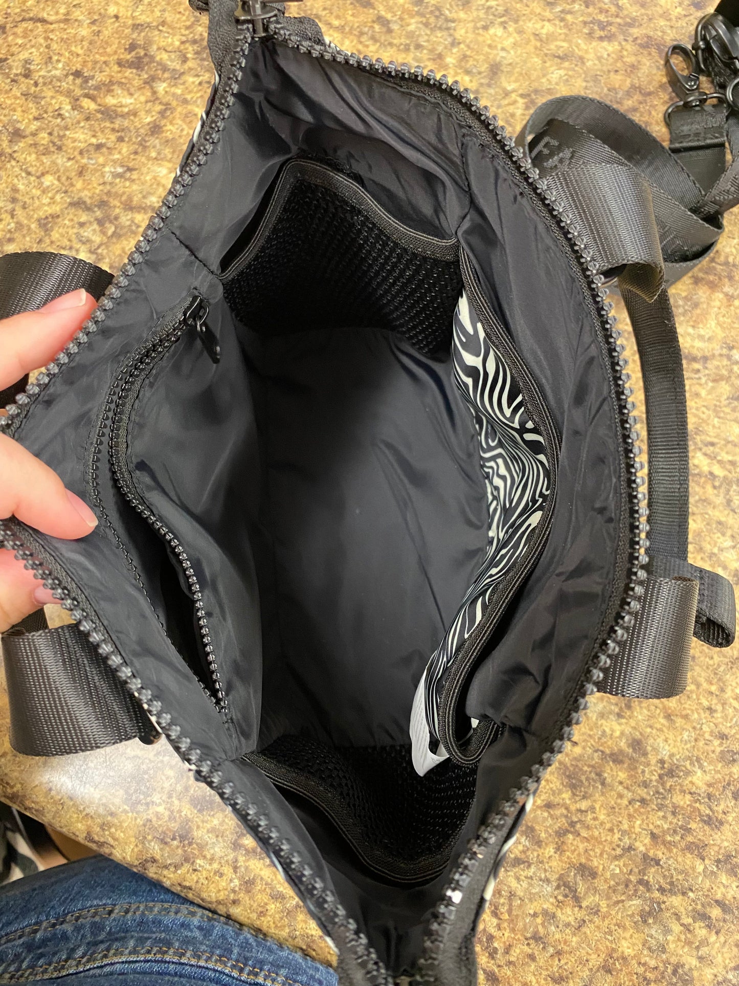 Handbag By Fabletics Size: Medium