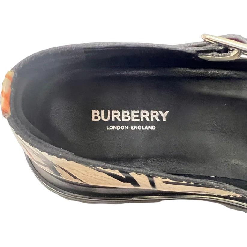 Shoes Luxury Designer By Burberry In White, Size: 11