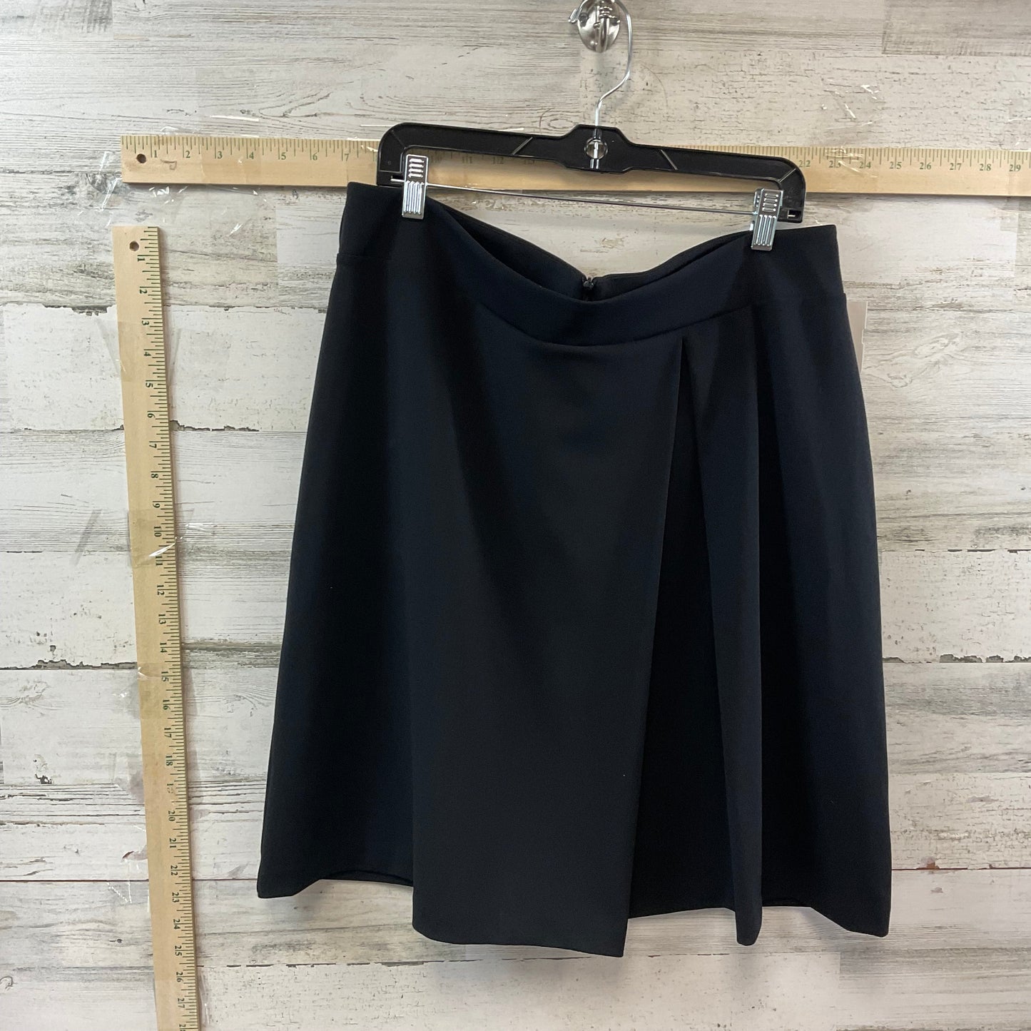 Skirt Mini & Short By Worthington O Size: 18