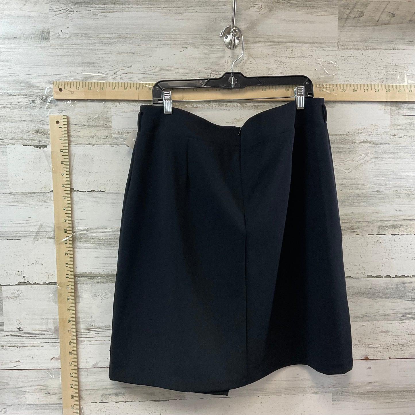 Skirt Mini & Short By Worthington O Size: 18