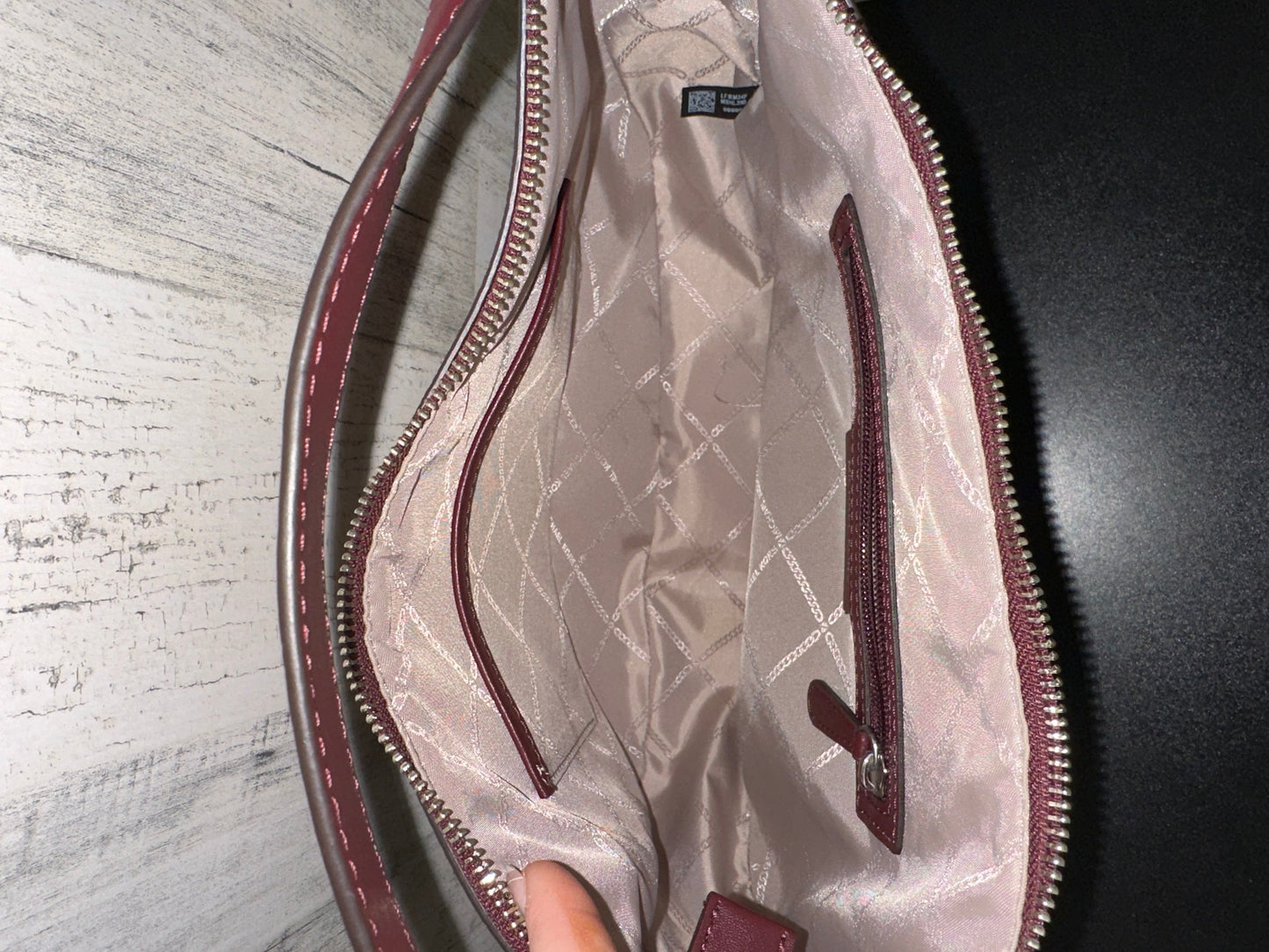 Handbag Designer By Michael Kors Size: Medium