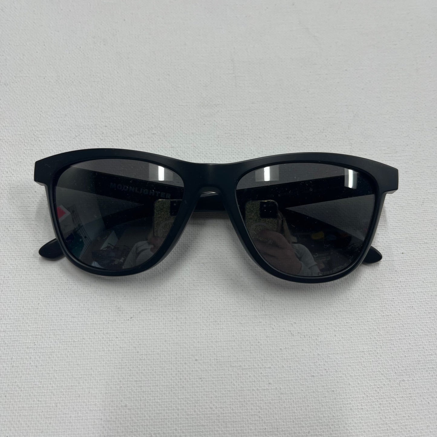 Sunglasses By Oakley Size: 01 Piece