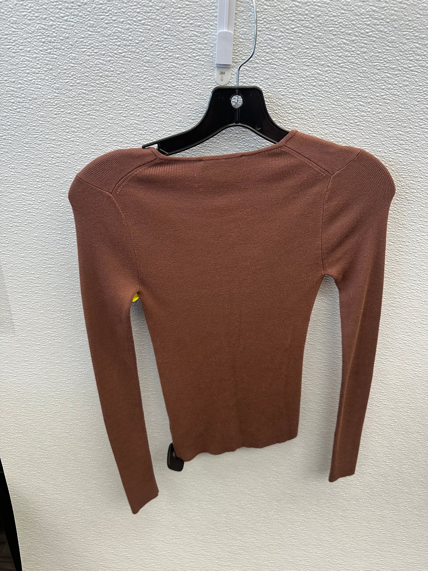 Top Long Sleeve By Express Size: Xs